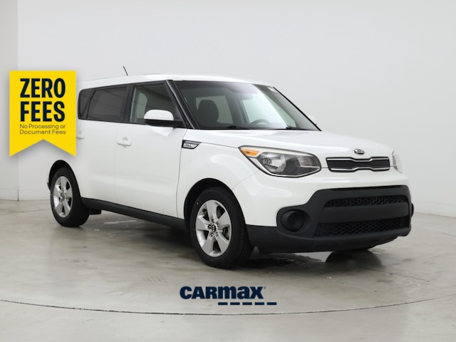 White 2019 Kia Soul Wagon Automatic
