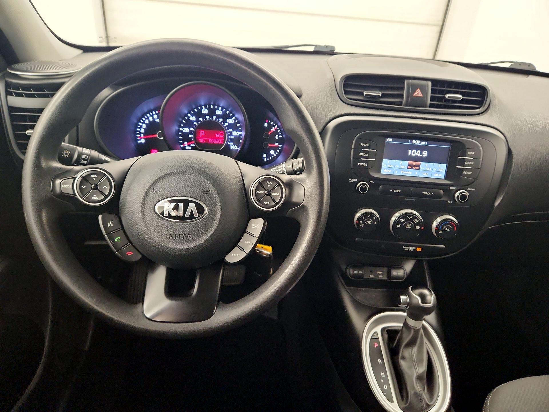 Thumbnail: 2019 Kia Soul - 10