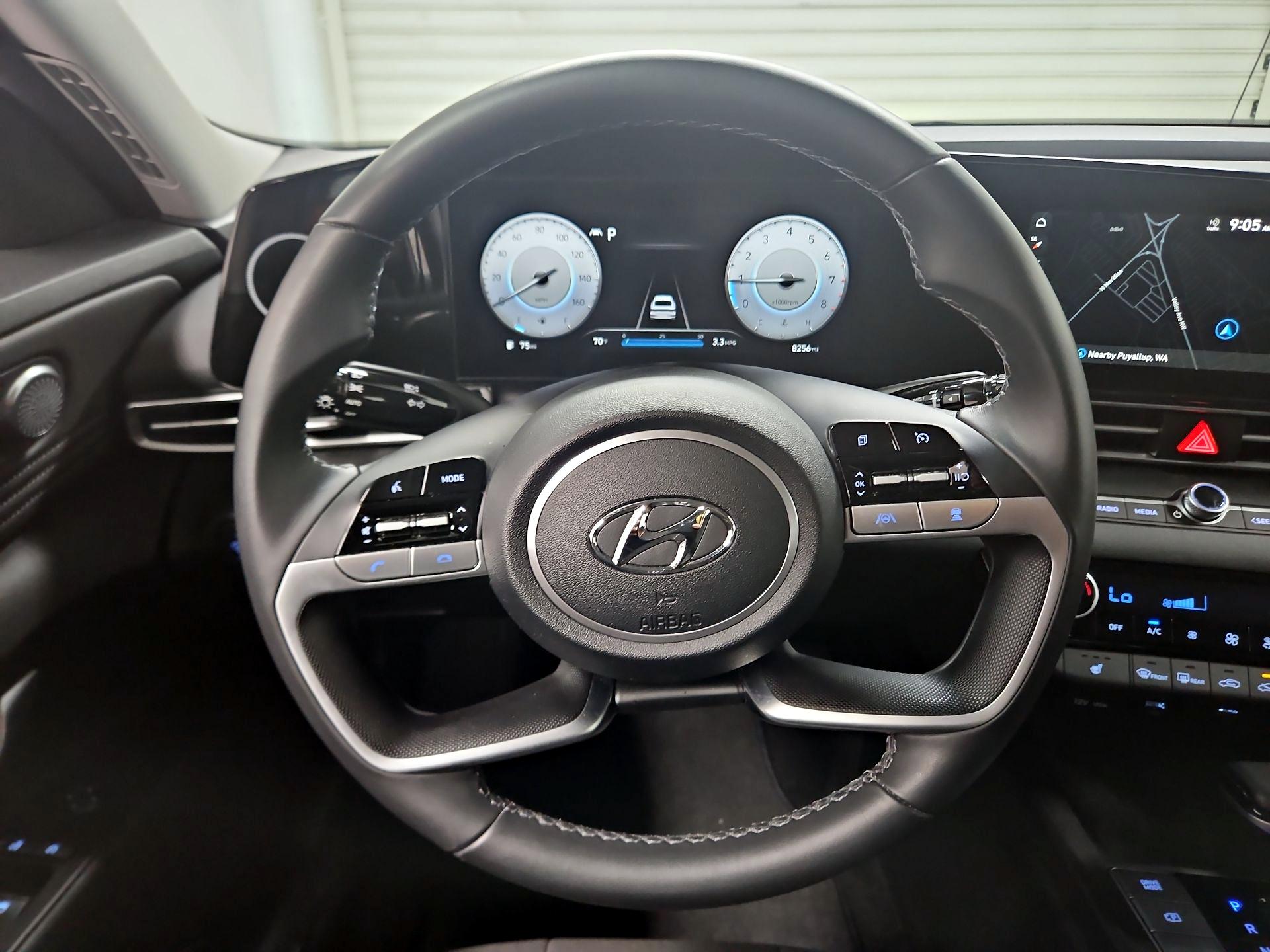 Thumbnail: 2023 Hyundai Elantra - 10