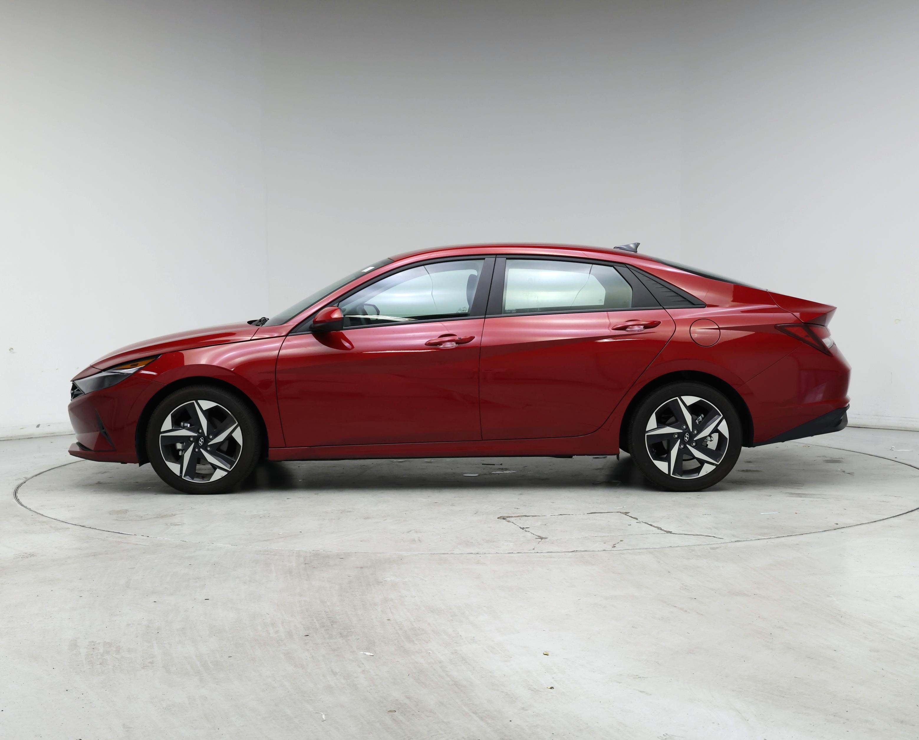 Thumbnail: 2023 Hyundai Elantra - 3