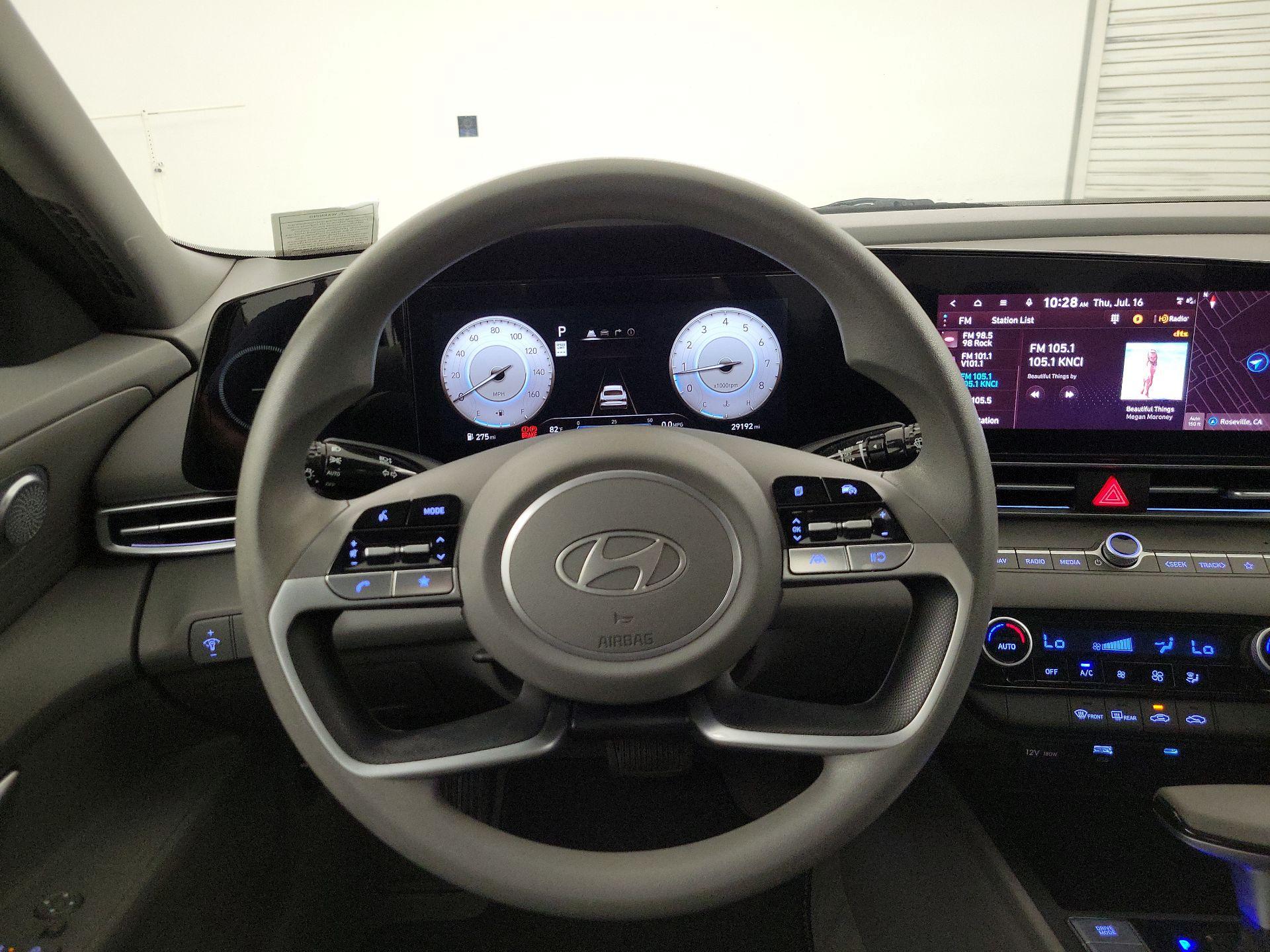 Thumbnail: 2024 Hyundai Elantra - 10