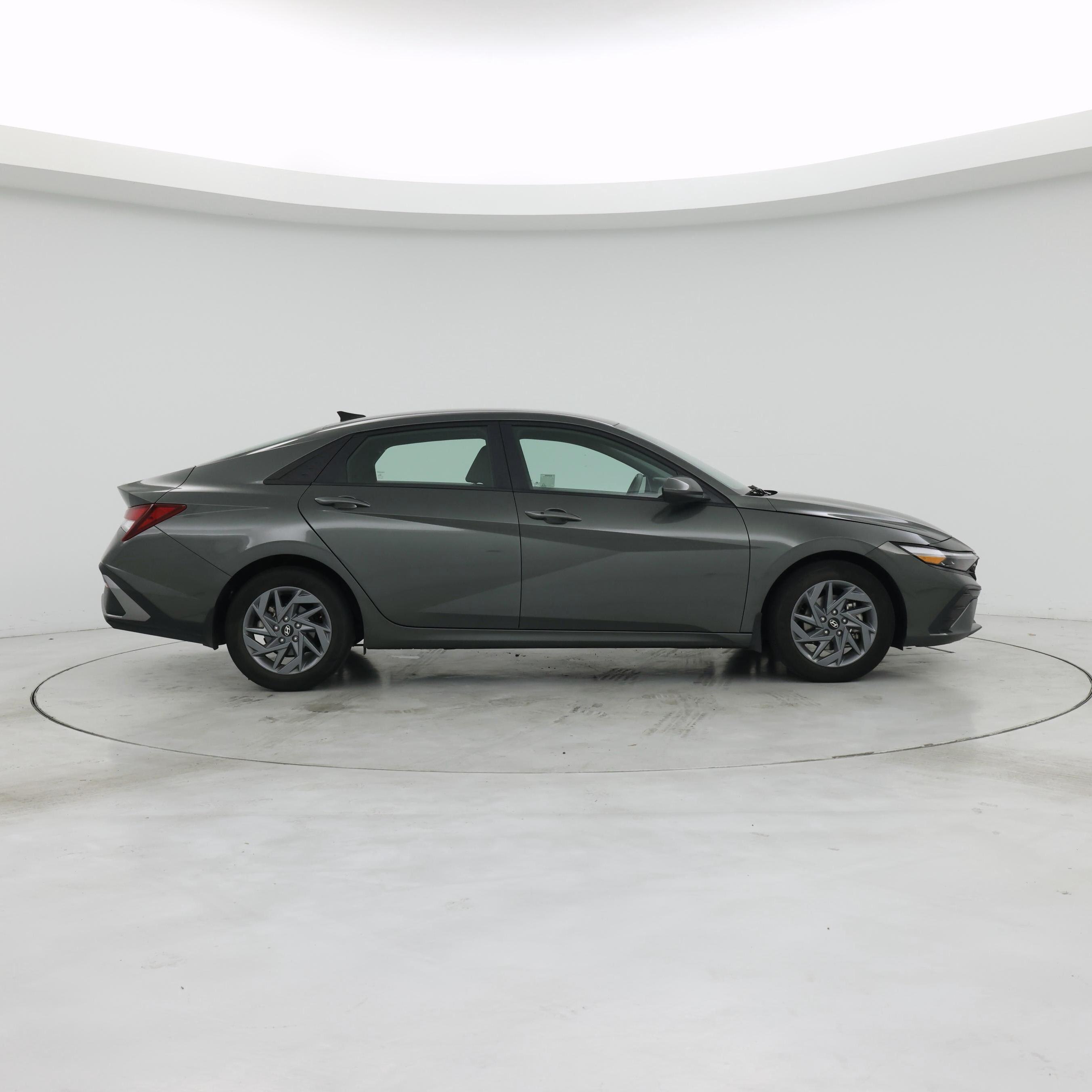 Thumbnail: 2024 Hyundai Elantra - 7