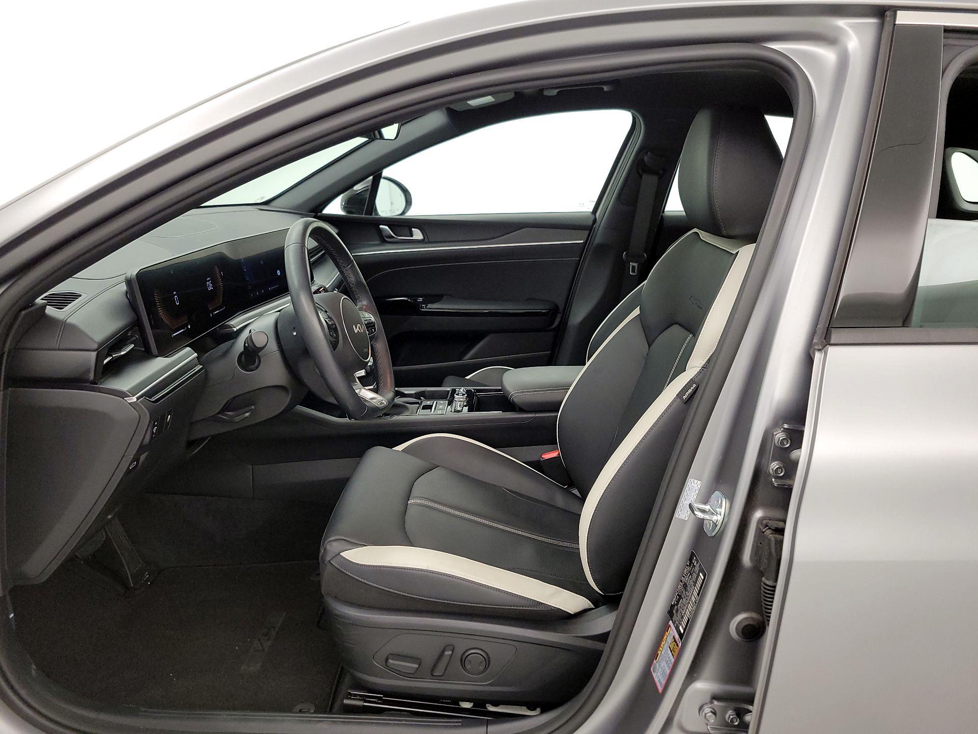 Thumbnail: 2025 Kia K5 - 11