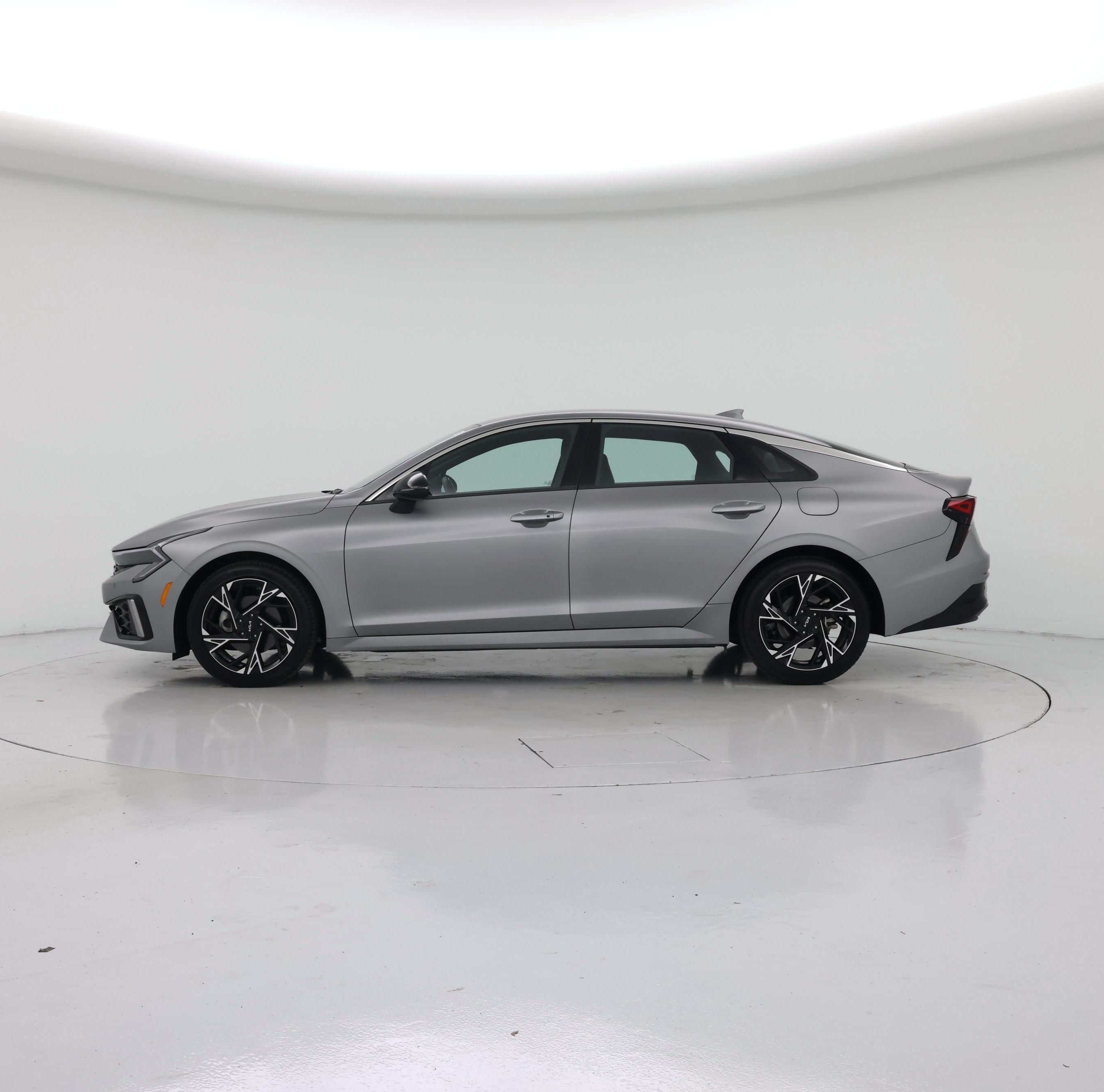 Thumbnail: 2025 Kia K5 - 3