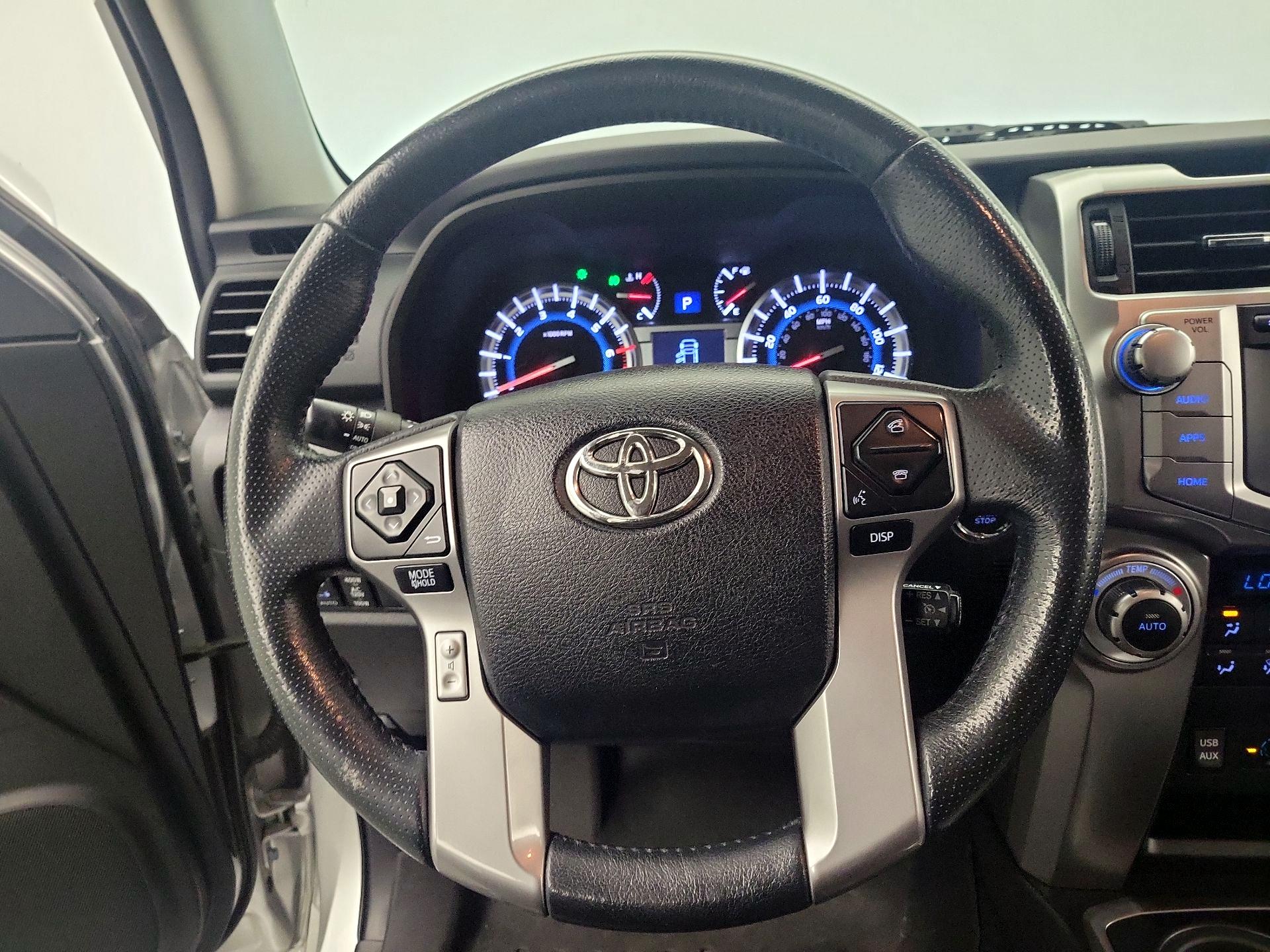 Thumbnail: 2016 Toyota 4Runner - 10
