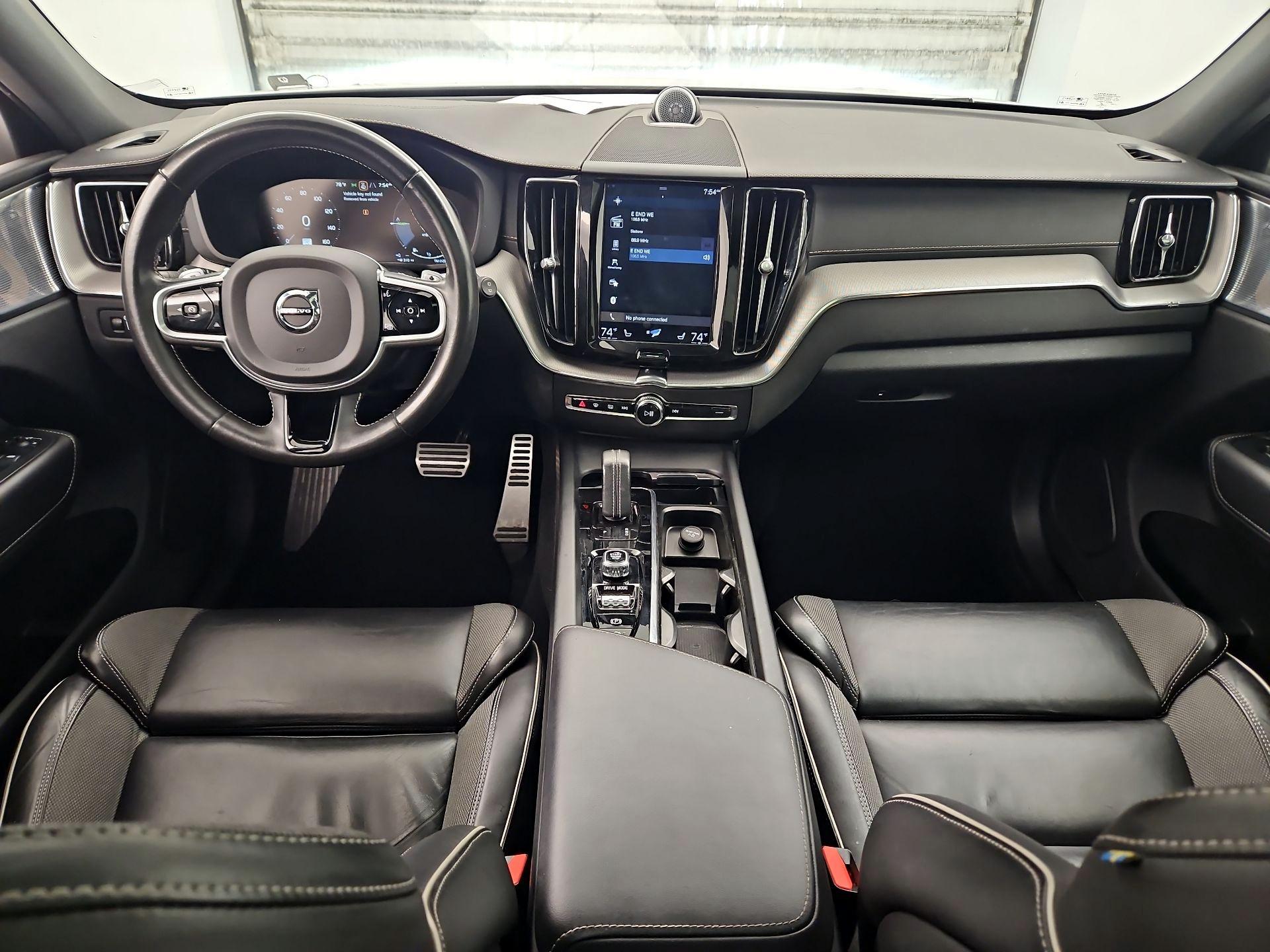 Thumbnail: 2020 Volvo XC60 - 9
