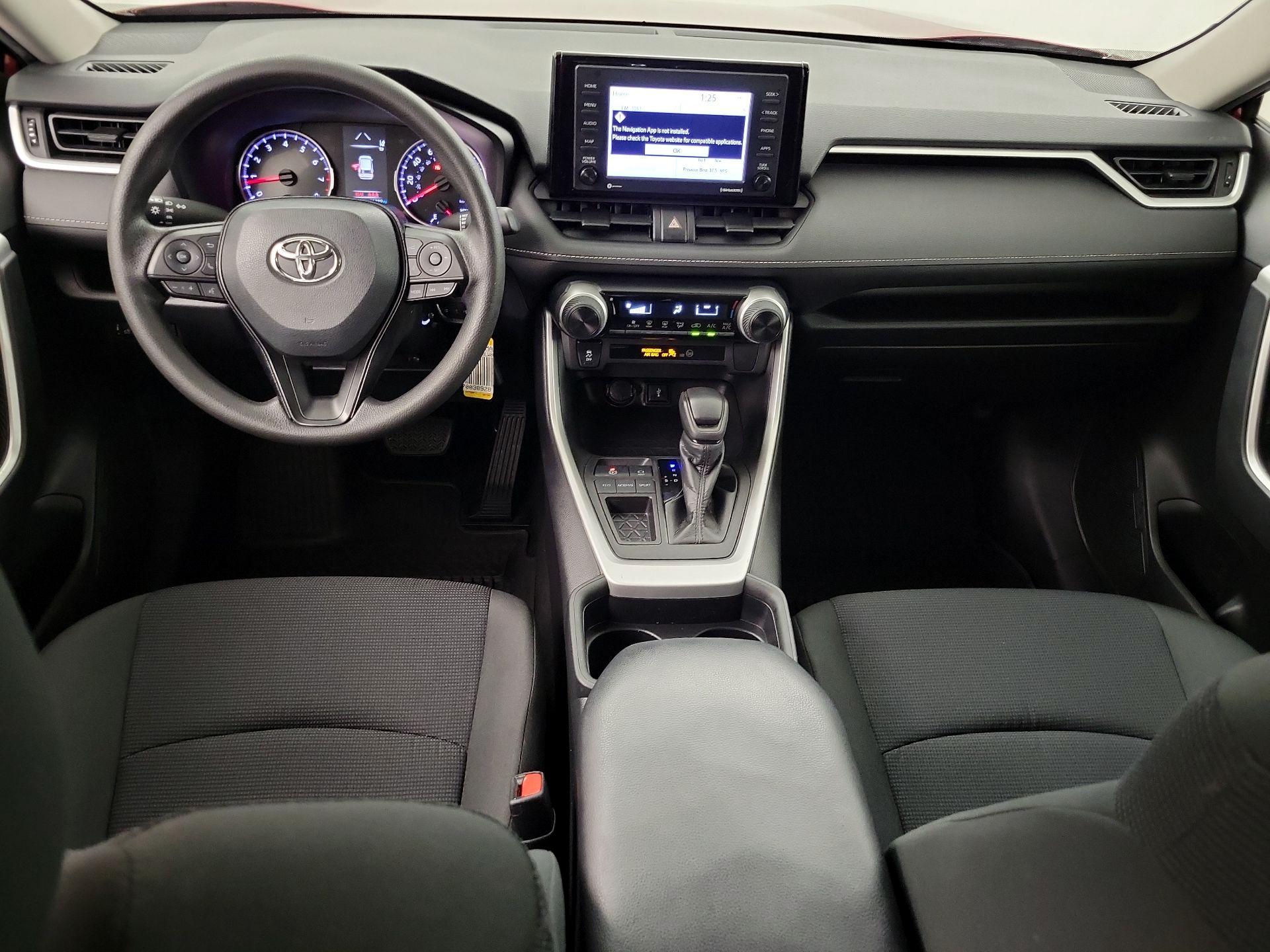 Thumbnail: 2020 Toyota RAV4 - 9