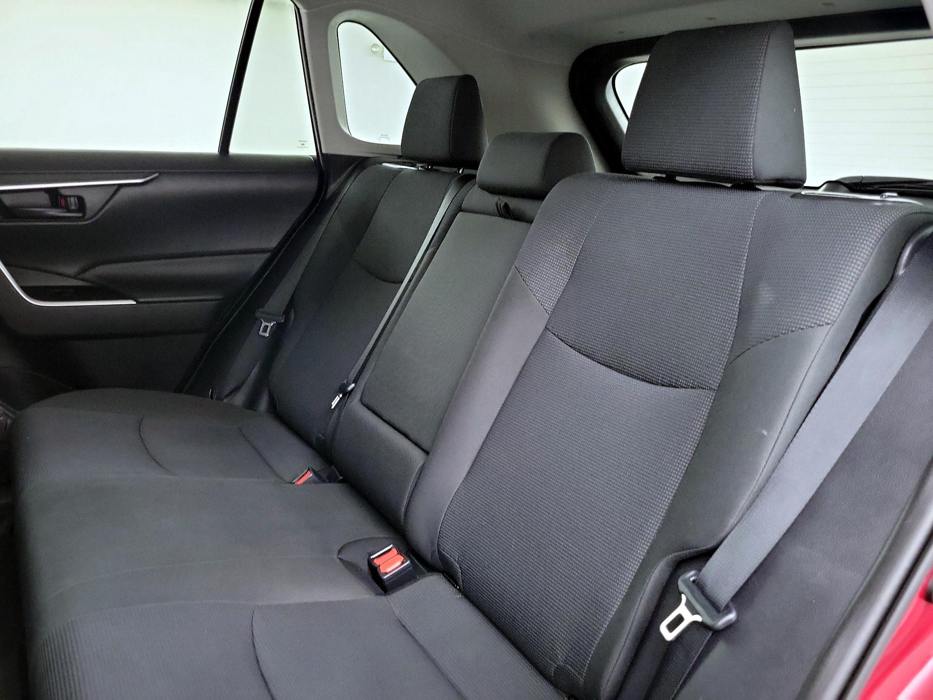 Thumbnail: 2020 Toyota RAV4 - 20