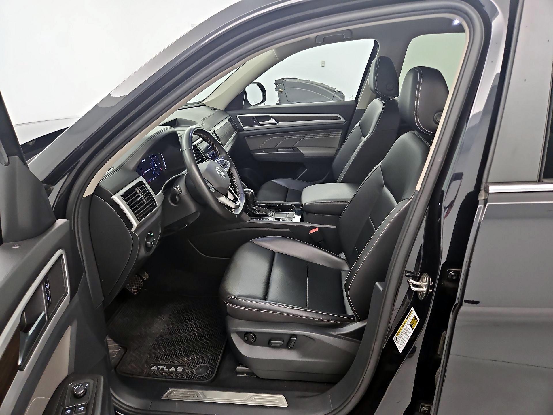 Thumbnail: 2022 Volkswagen Atlas - 11
