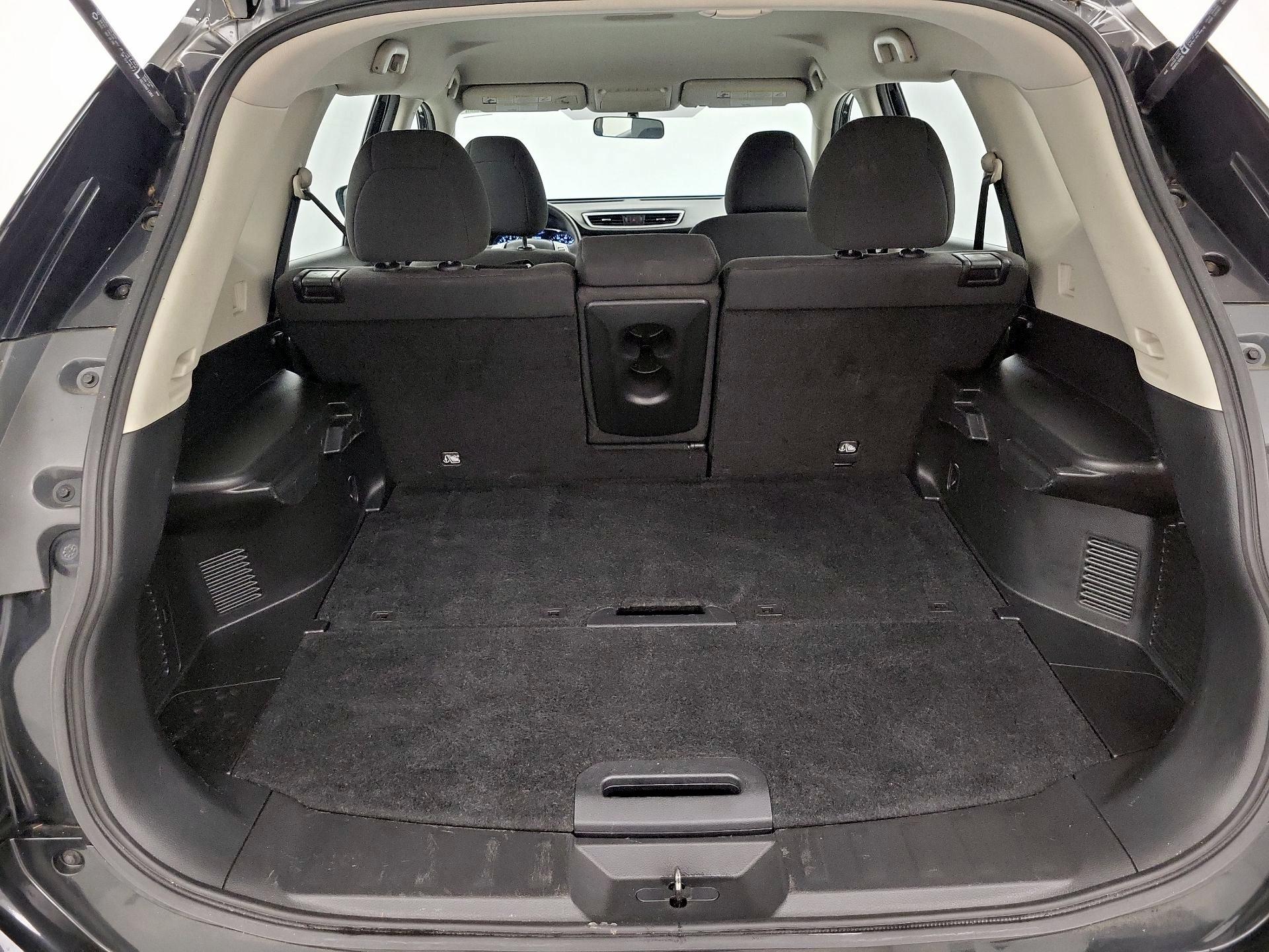 Thumbnail: 2016 Nissan Rogue - 20