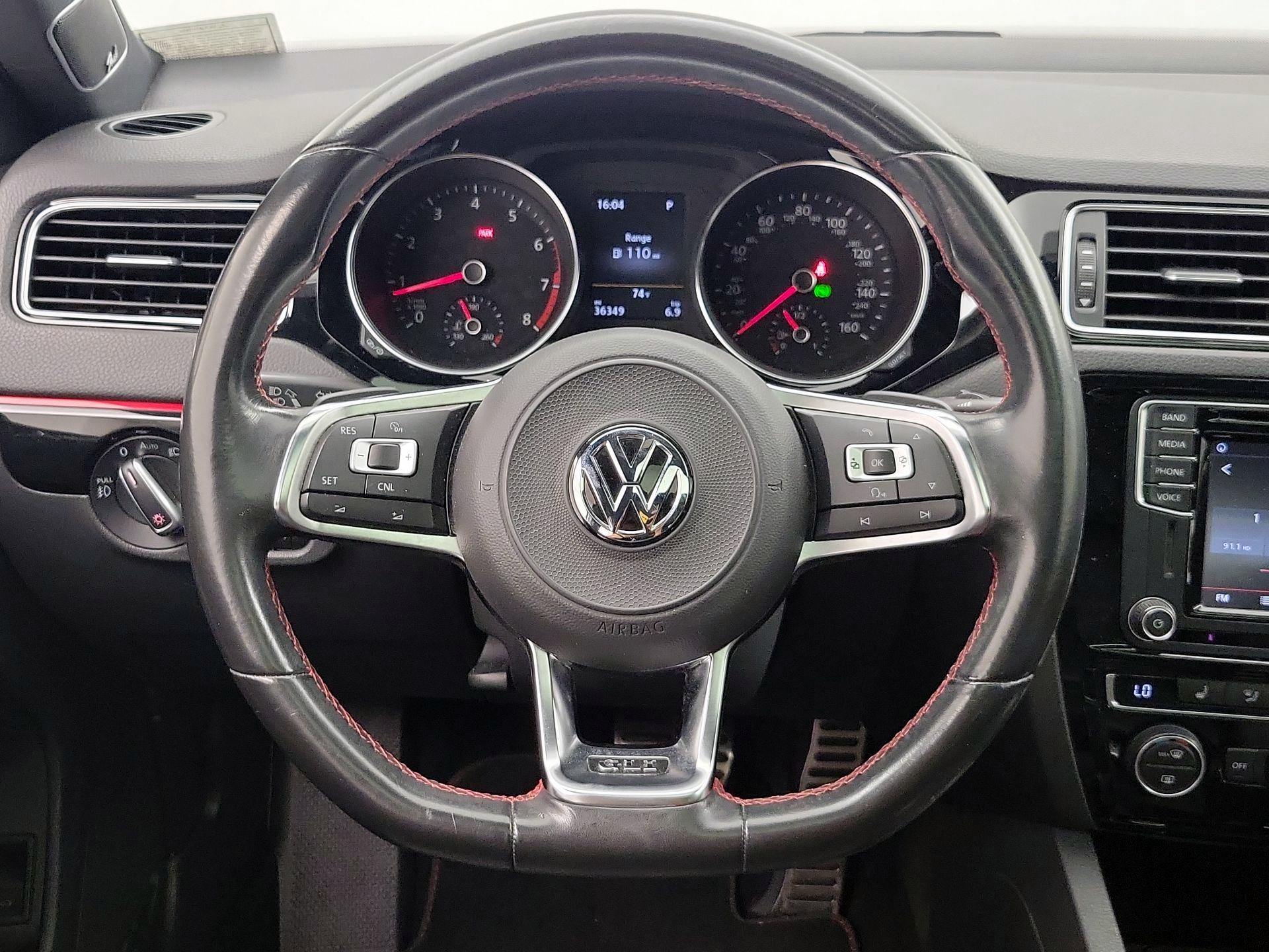 Thumbnail: 2017 Volkswagen Jetta - 10