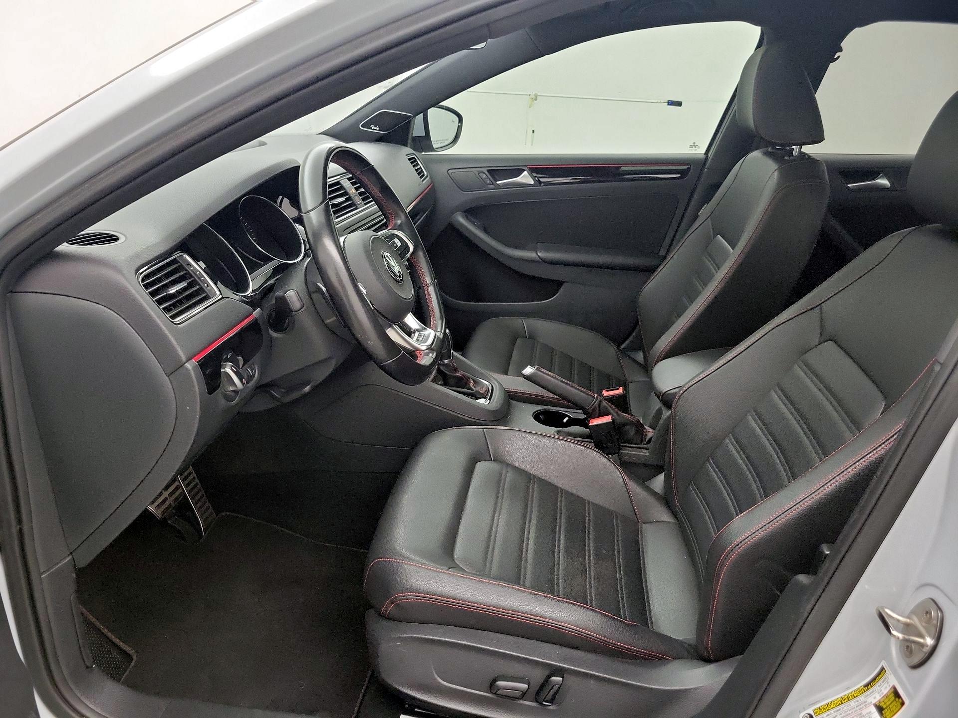 Thumbnail: 2017 Volkswagen Jetta - 11