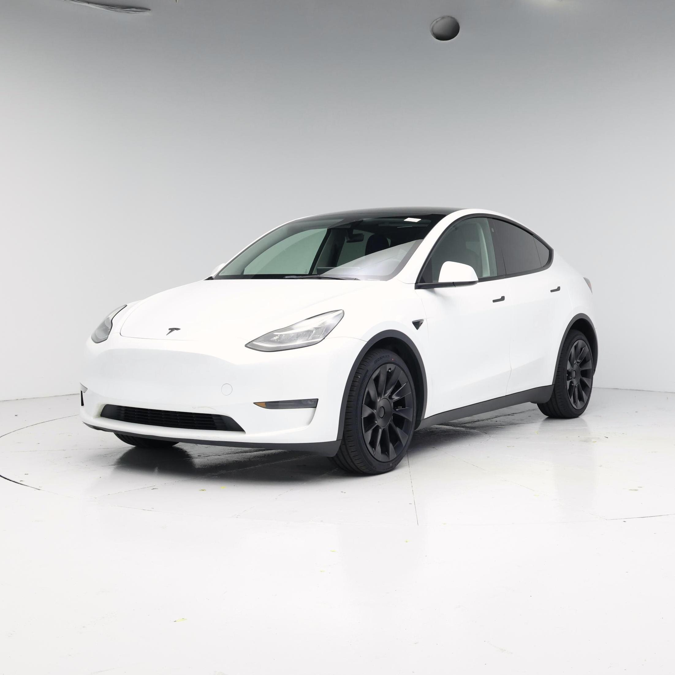 Thumbnail: 2023 Tesla Model Y - 4