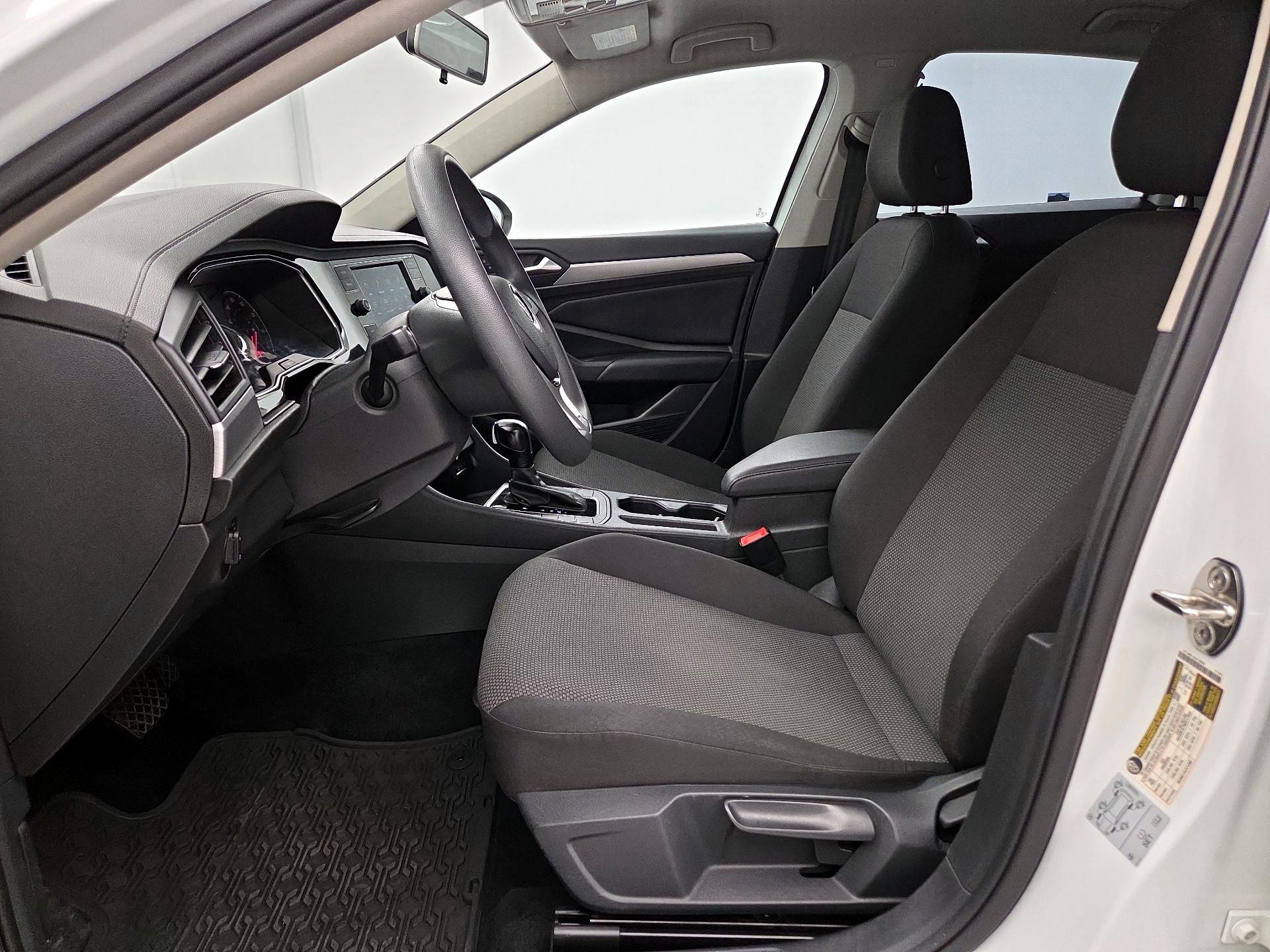 Thumbnail: 2020 Volkswagen Jetta - 11
