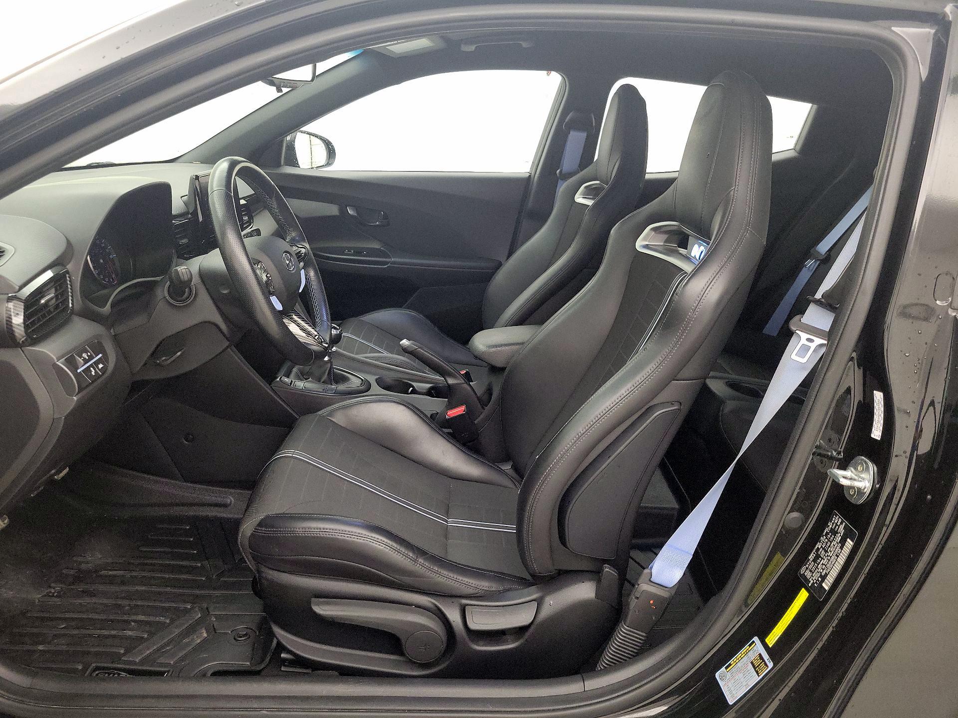 Thumbnail: 2021 Hyundai Veloster - 11