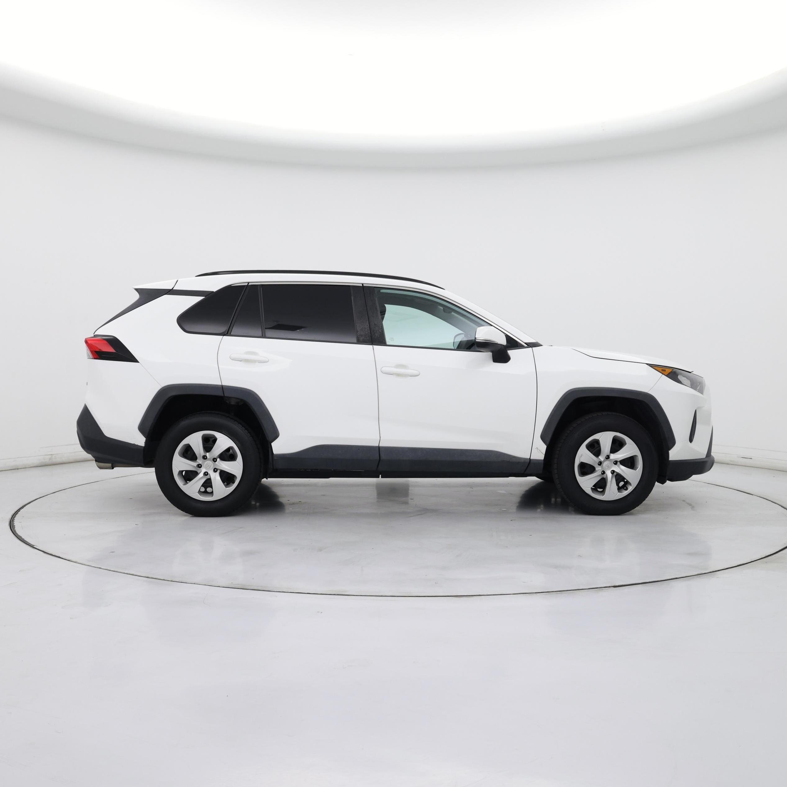 Thumbnail: 2019 Toyota RAV4 - 7