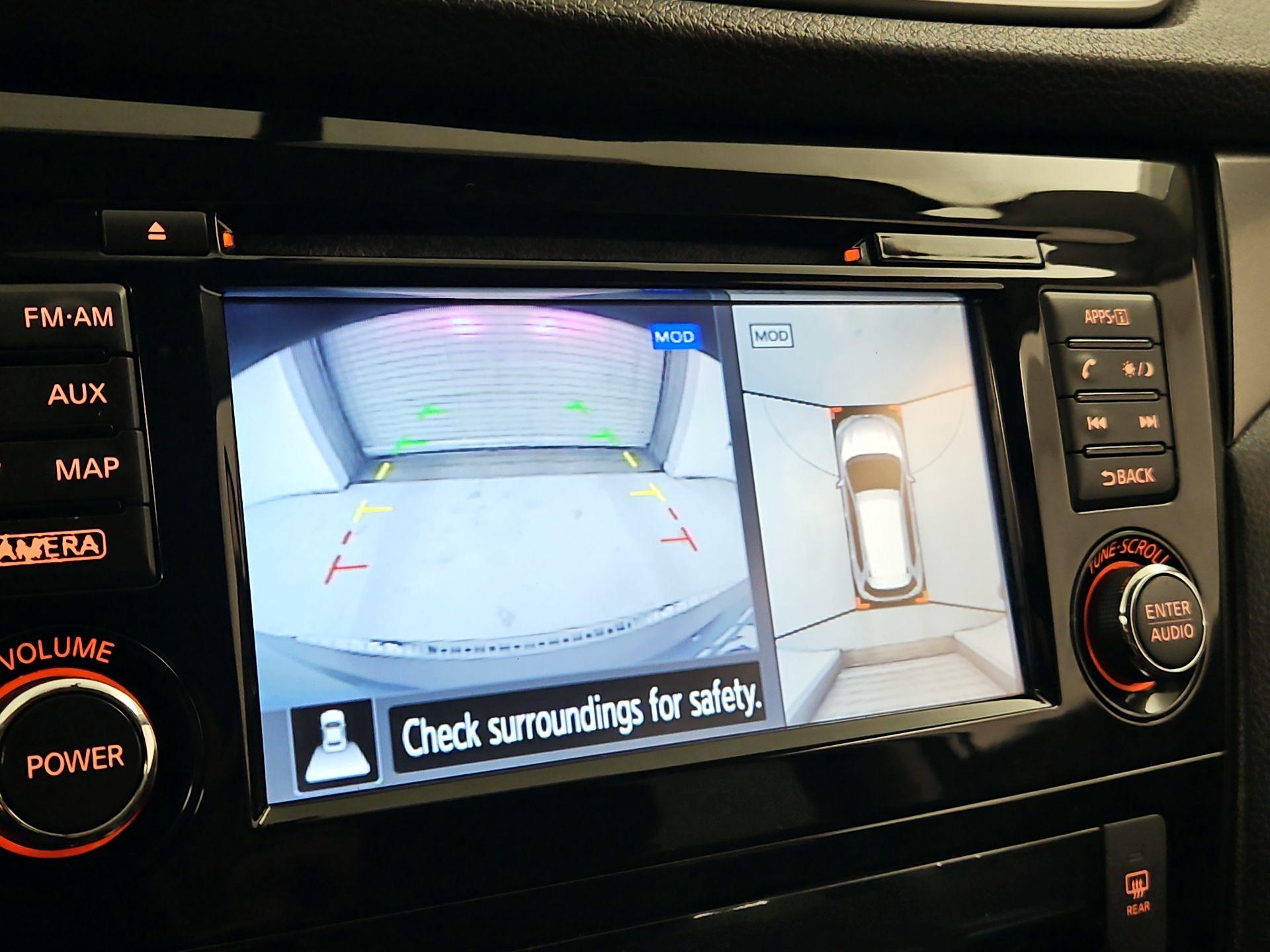 Thumbnail: 2016 Nissan Rogue - 13