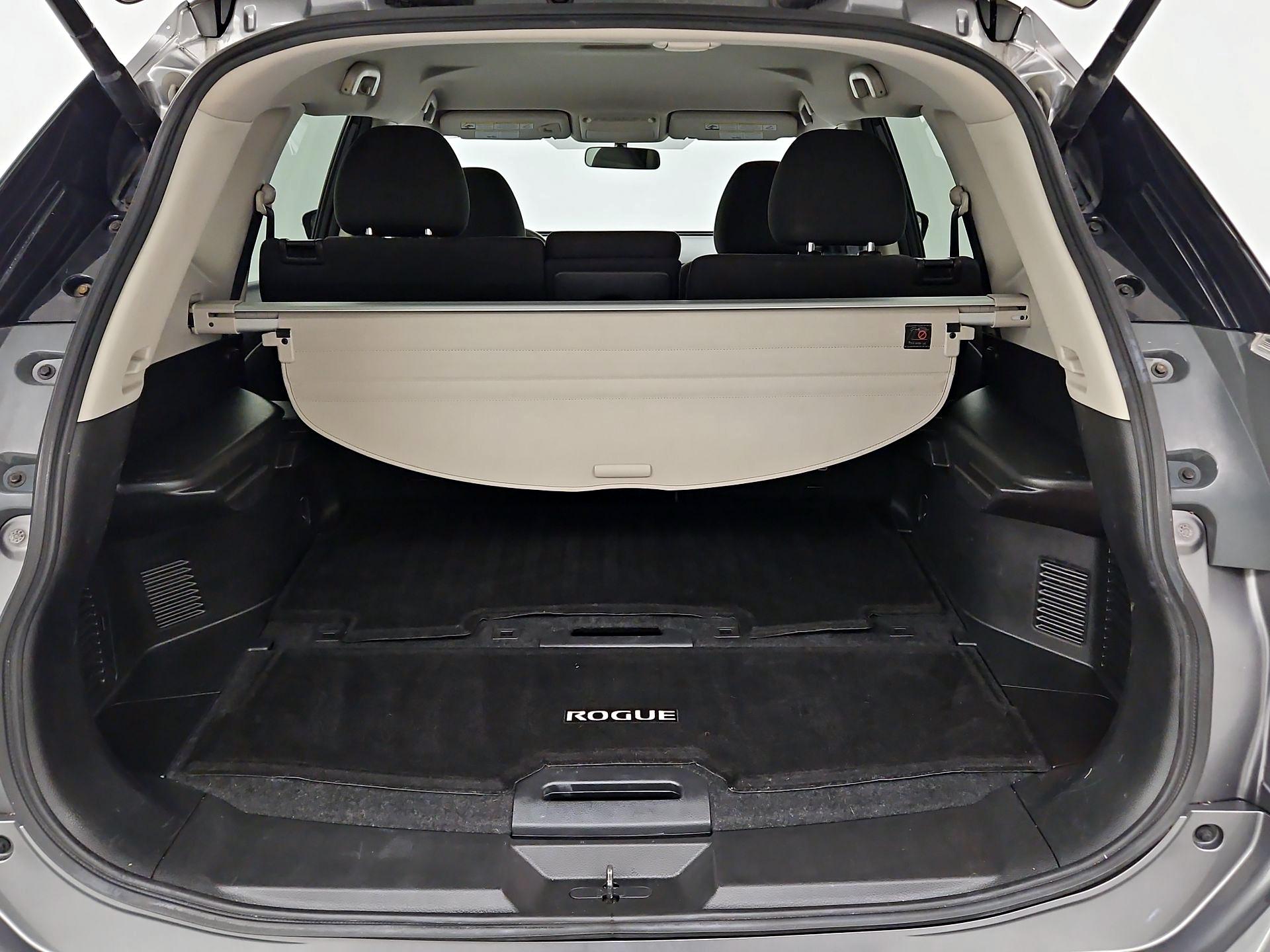 Thumbnail: 2016 Nissan Rogue - 19