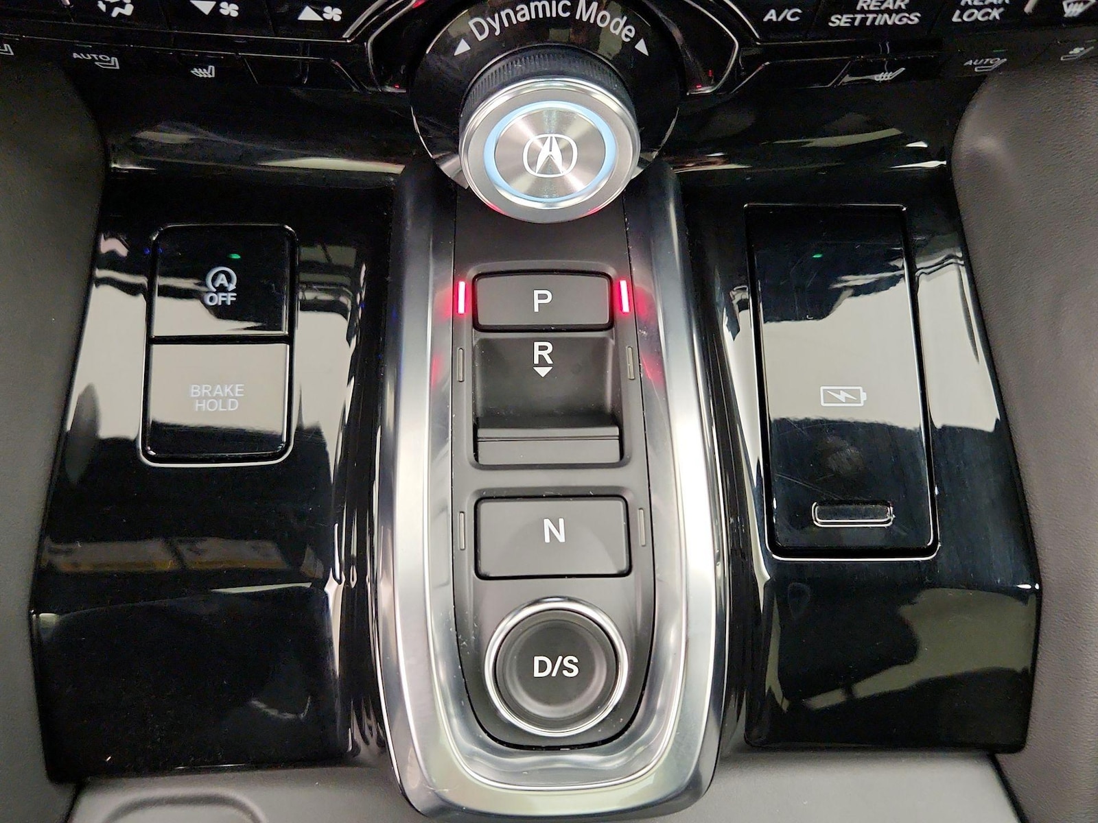 2025 Acura MDX A-Spec Package - Photo 18