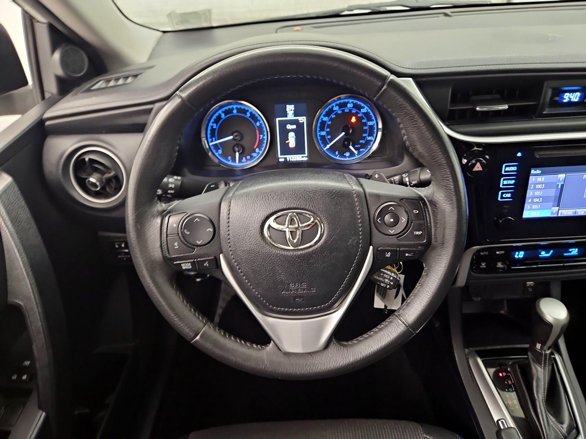 Thumbnail: 2017 Toyota Corolla - 10