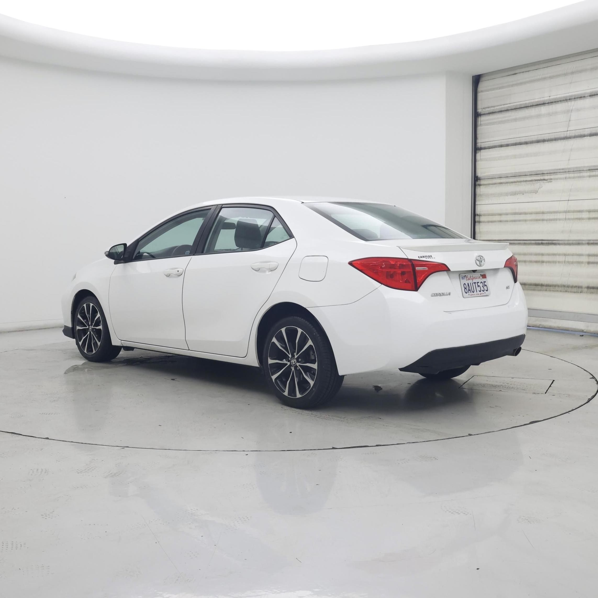 Thumbnail: 2017 Toyota Corolla - 2