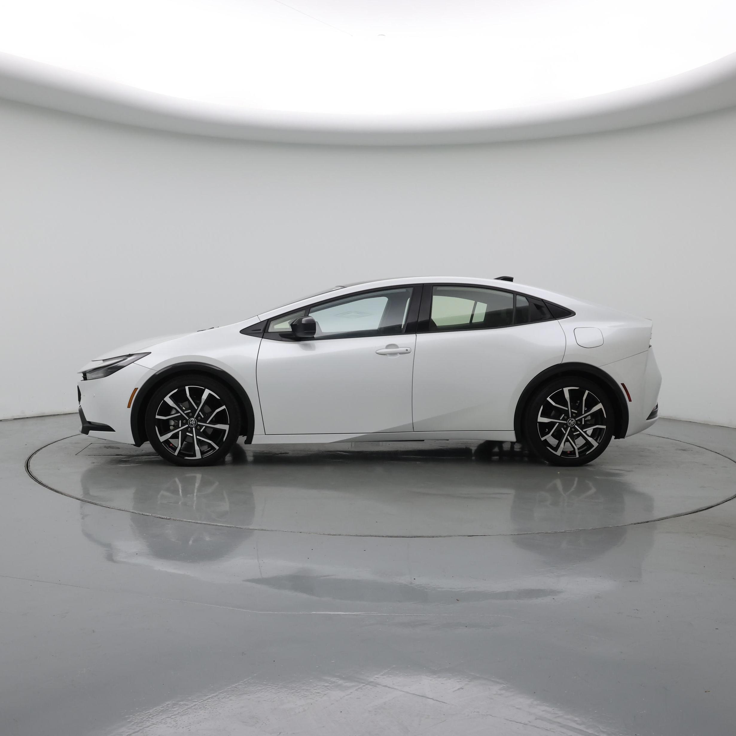 Thumbnail: 2023 Toyota Prius Prime - 3