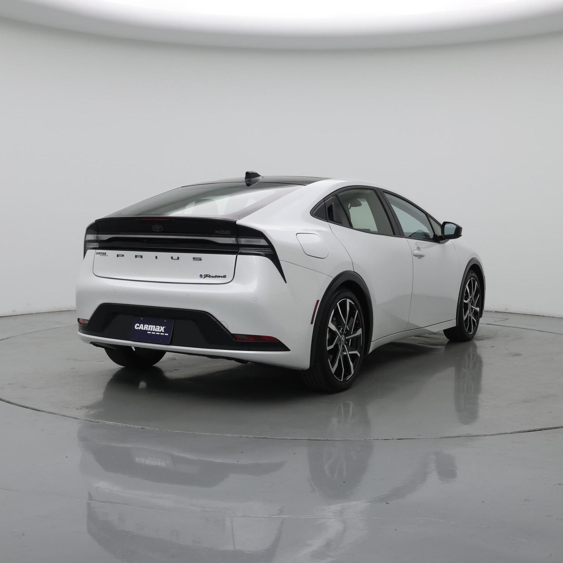 Thumbnail: 2023 Toyota Prius Prime - 8