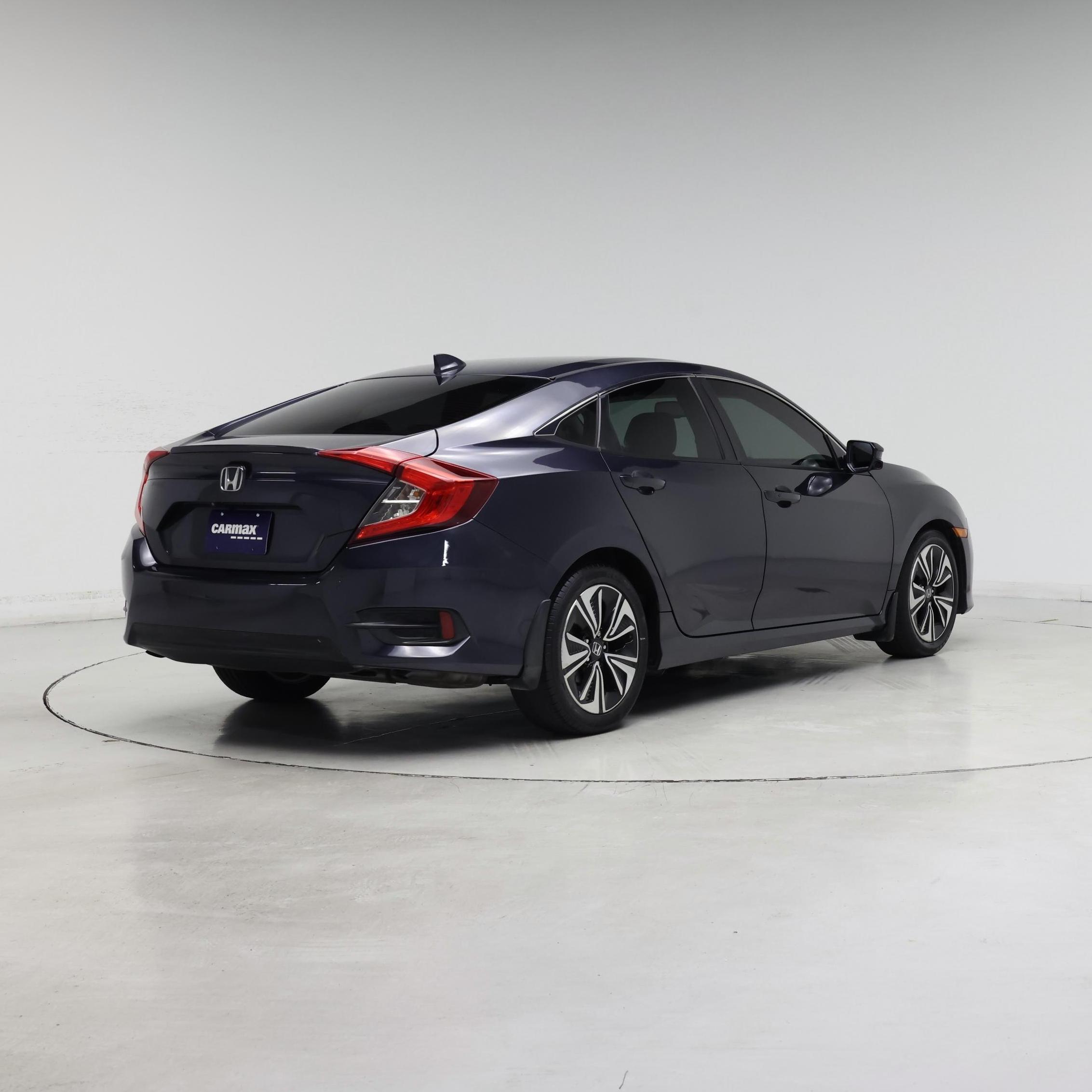 Thumbnail: 2016 Honda Civic - 8