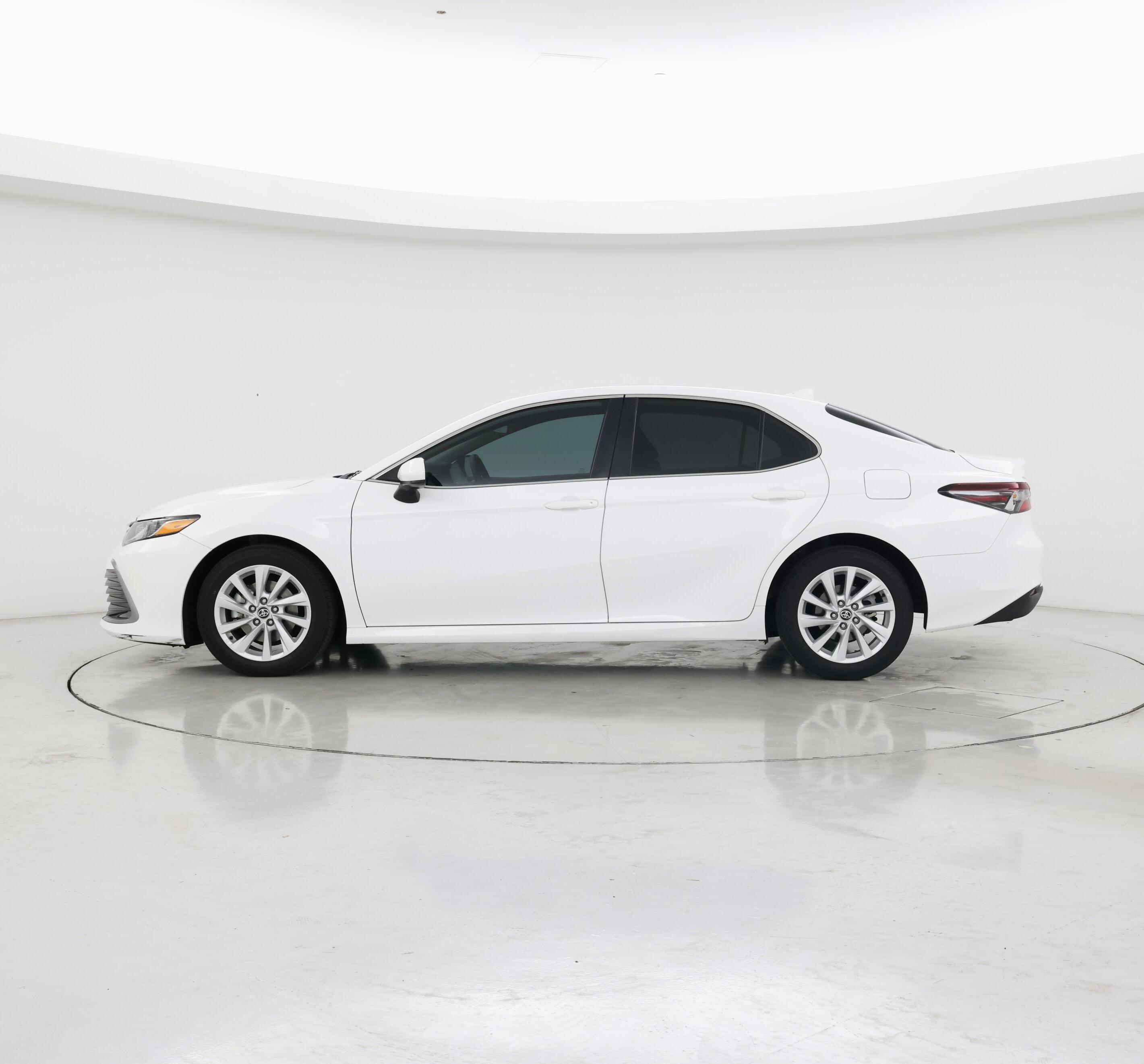 Thumbnail: 2022 Toyota Camry - 3