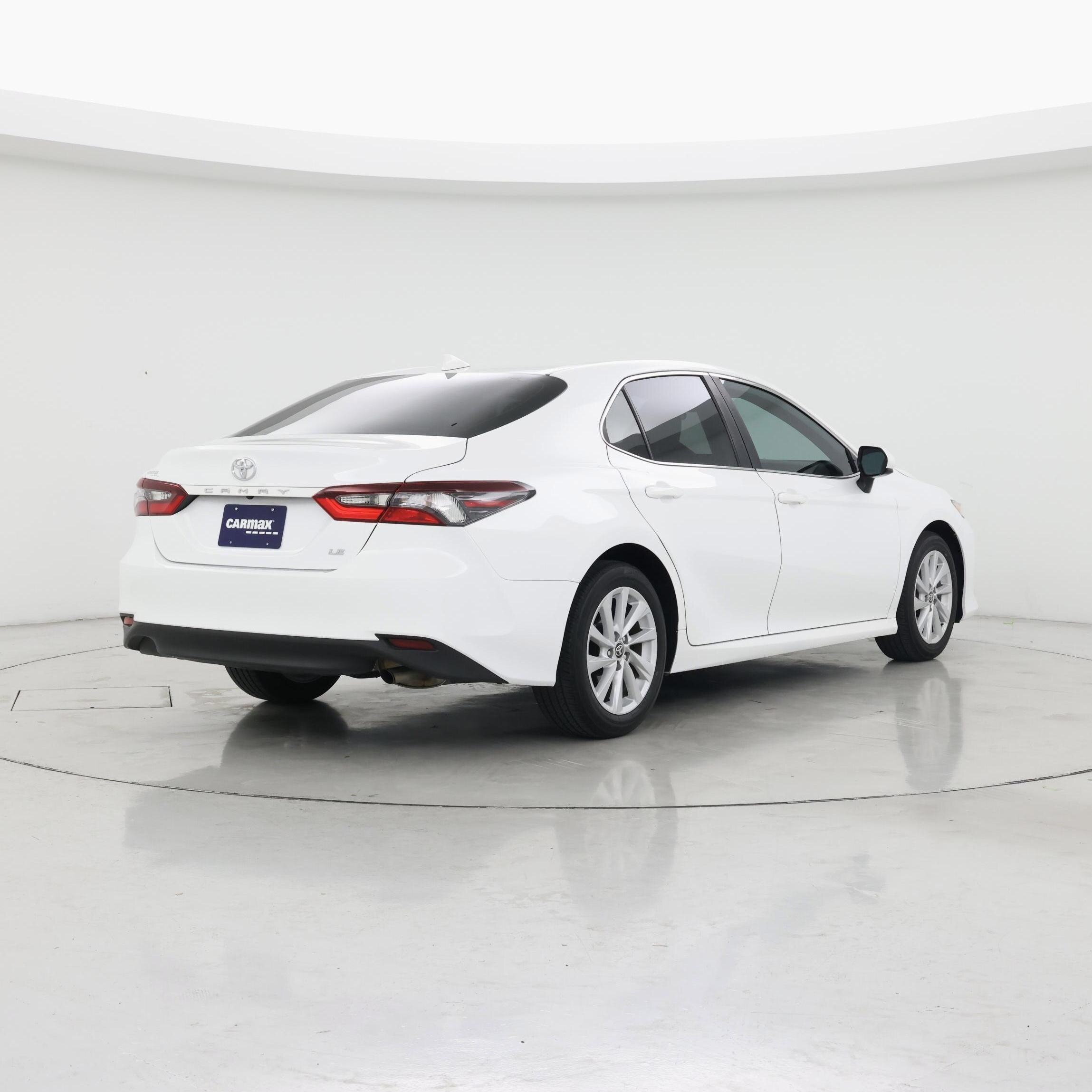 Thumbnail: 2022 Toyota Camry - 8