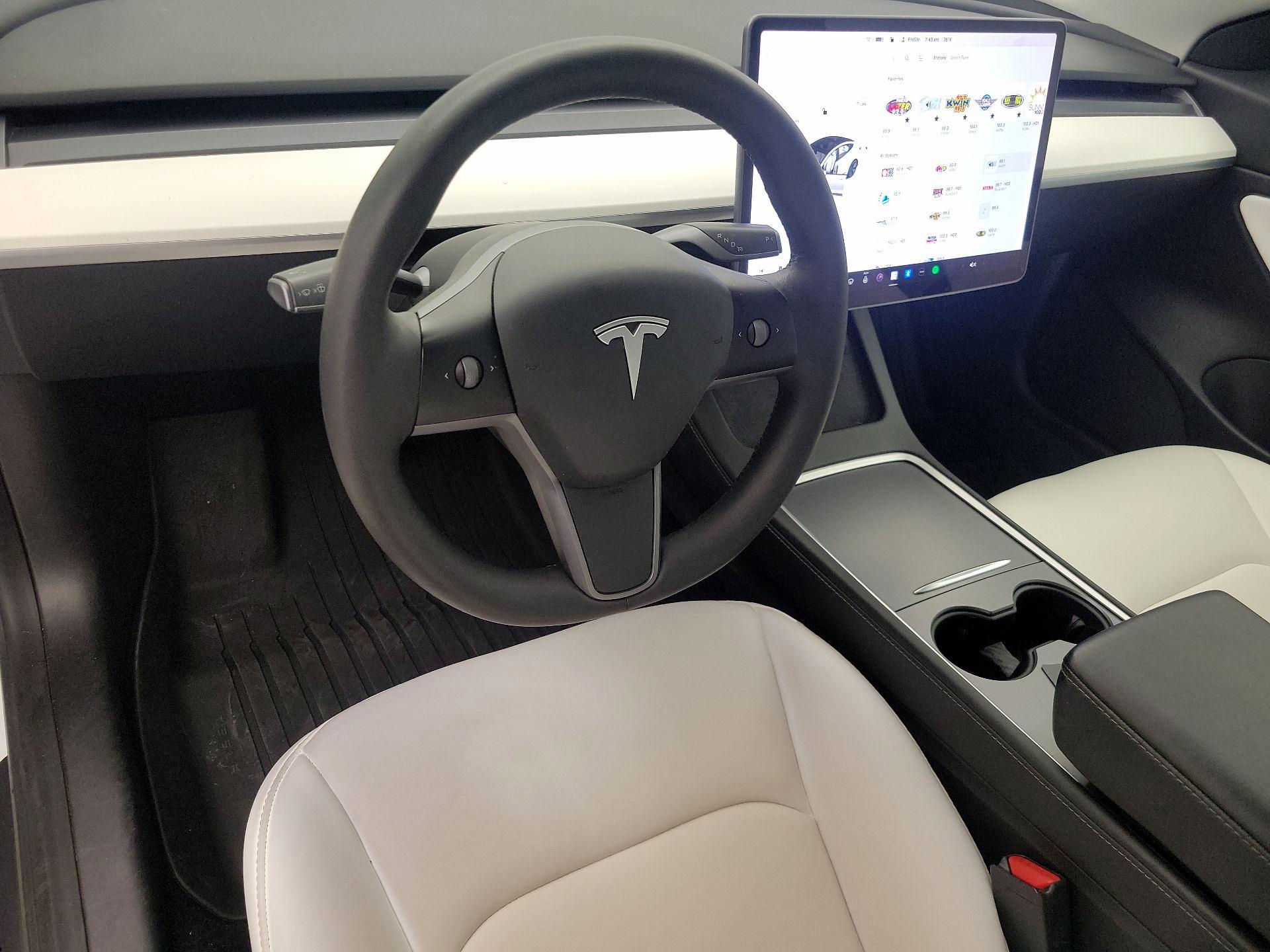 Thumbnail: 2021 Tesla Model 3 - 9