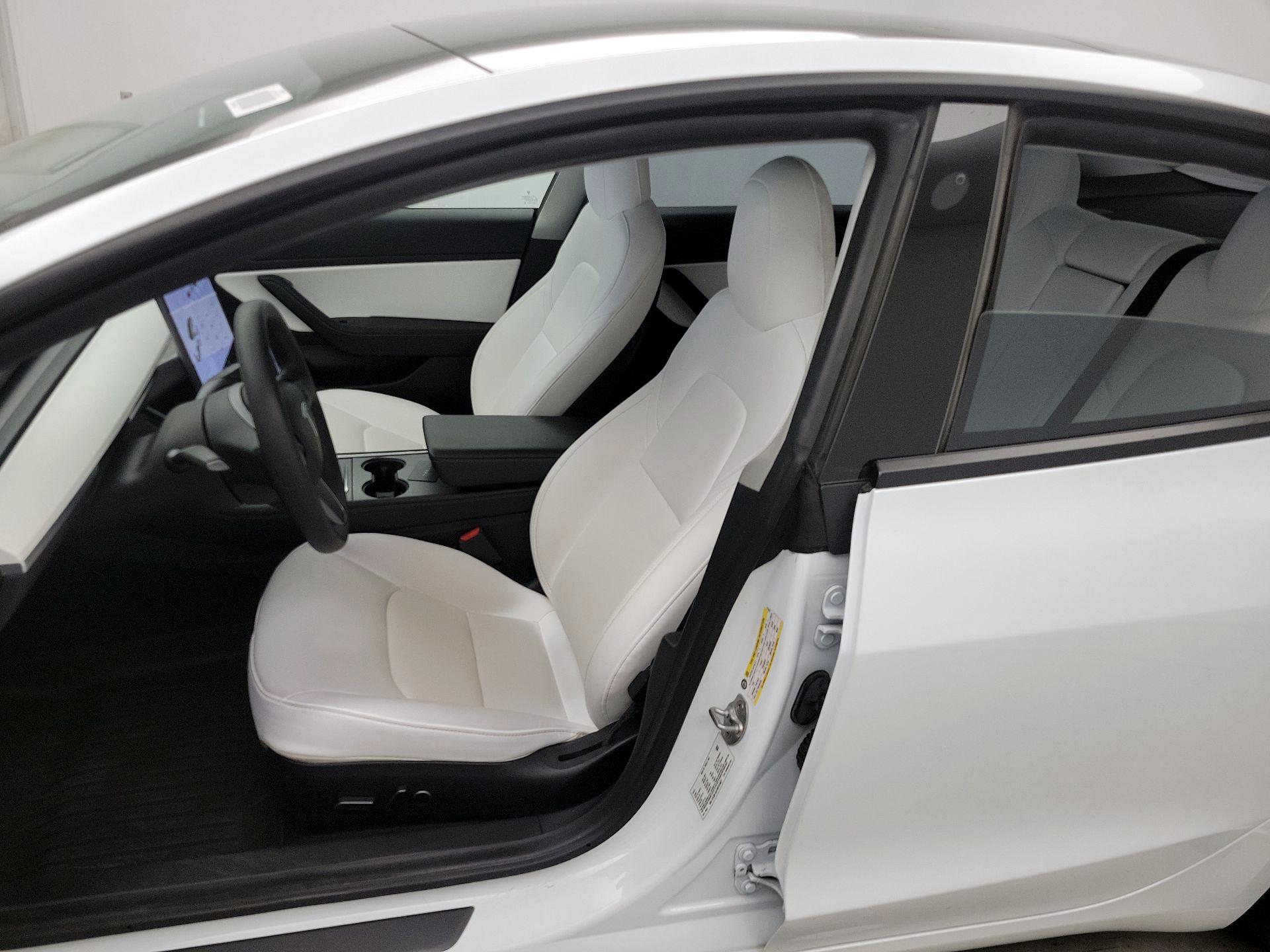 Thumbnail: 2021 Tesla Model 3 - 11