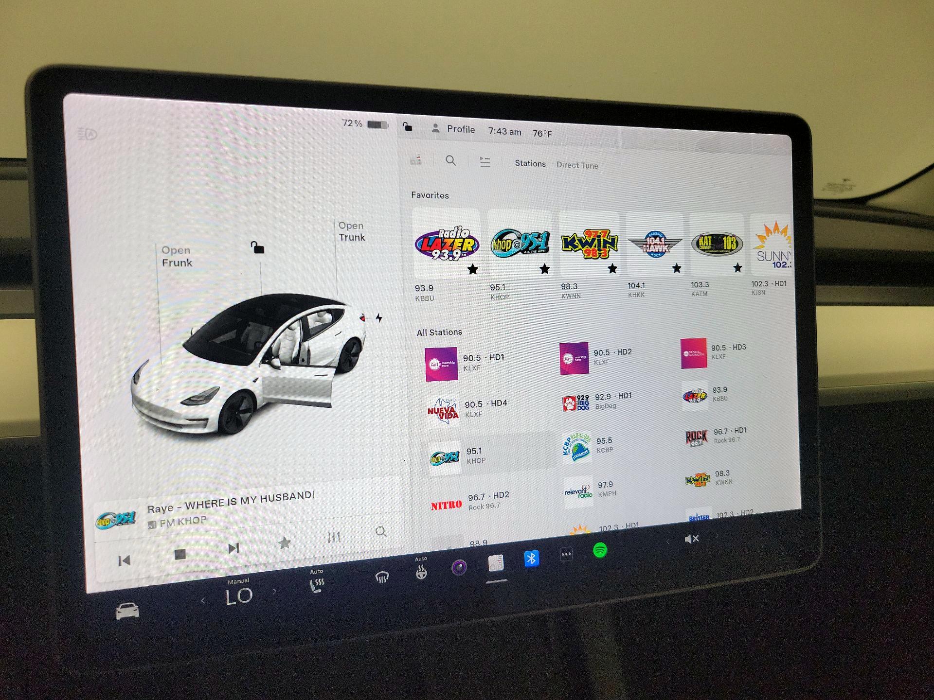 Thumbnail: 2021 Tesla Model 3 - 15