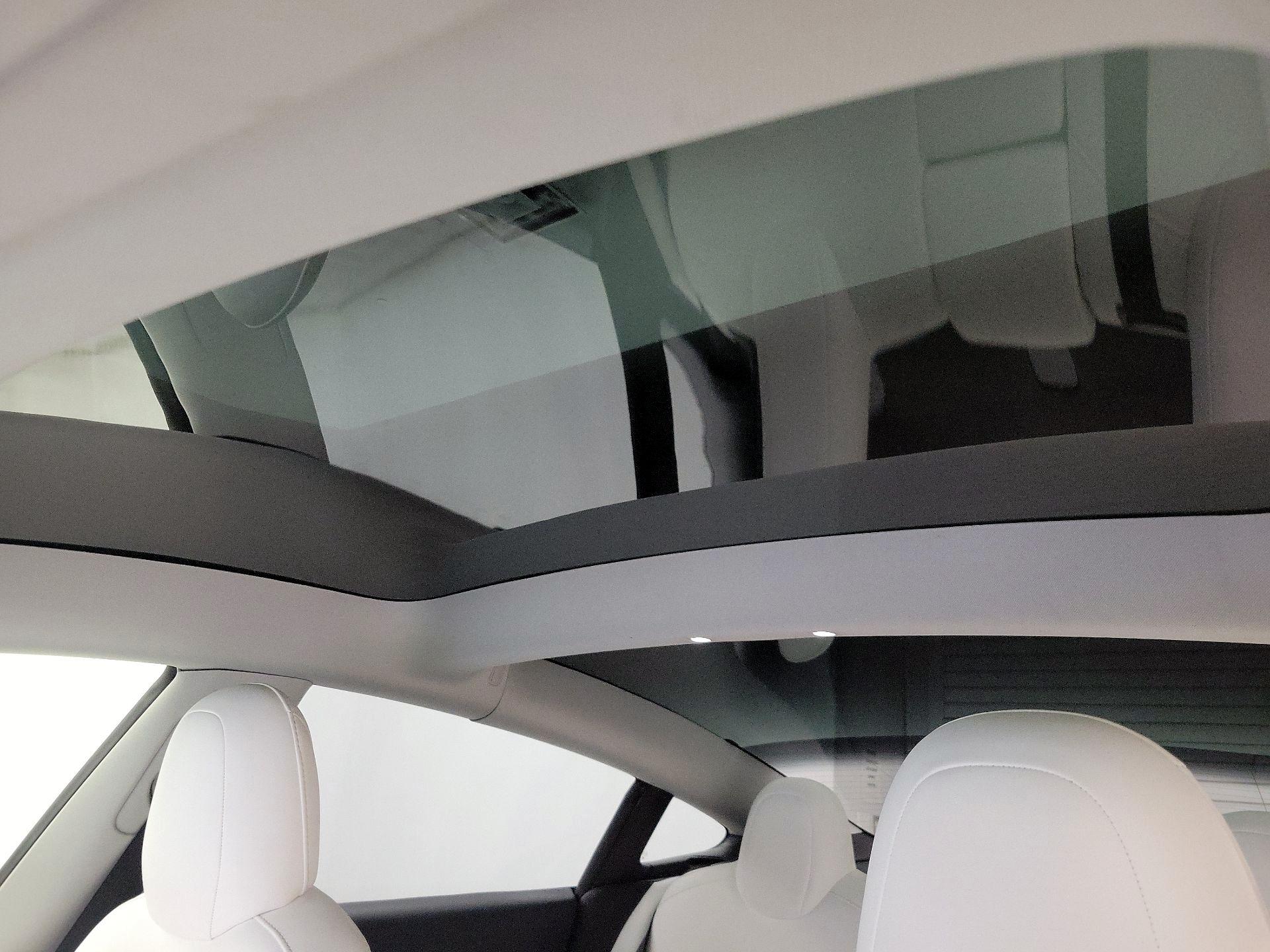 Thumbnail: 2021 Tesla Model 3 - 18
