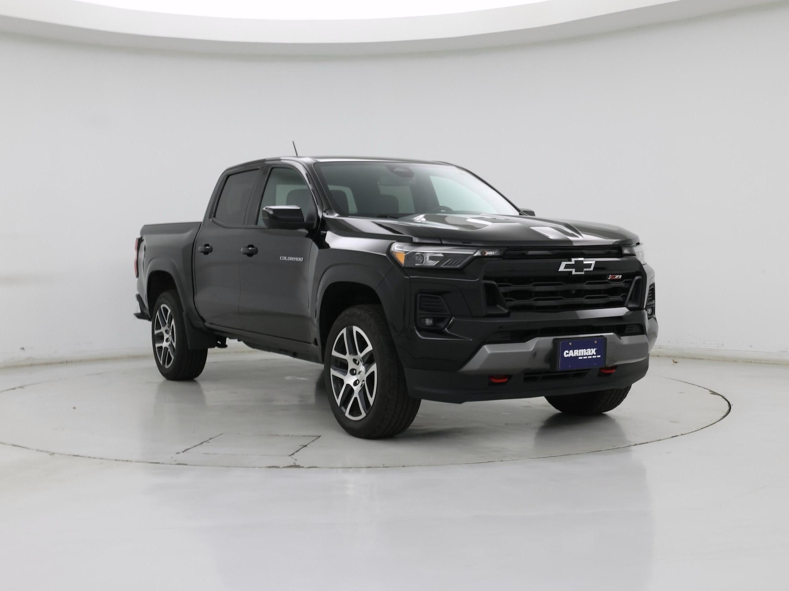2023 Chevrolet Colorado Z71 - Photo 2