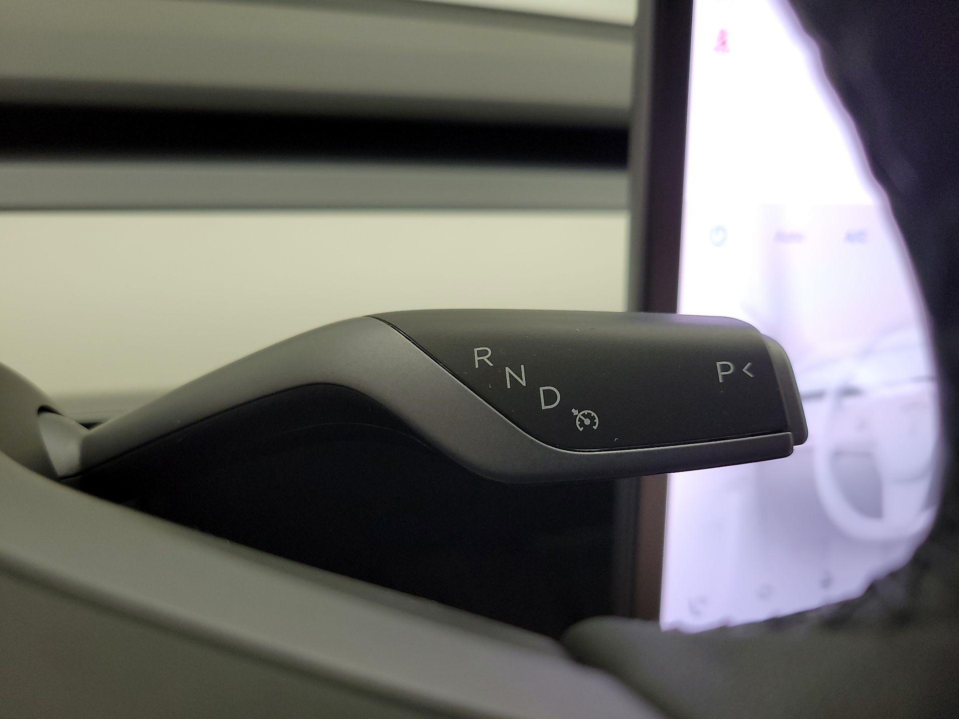 Thumbnail: 2023 Tesla Model 3 - 17