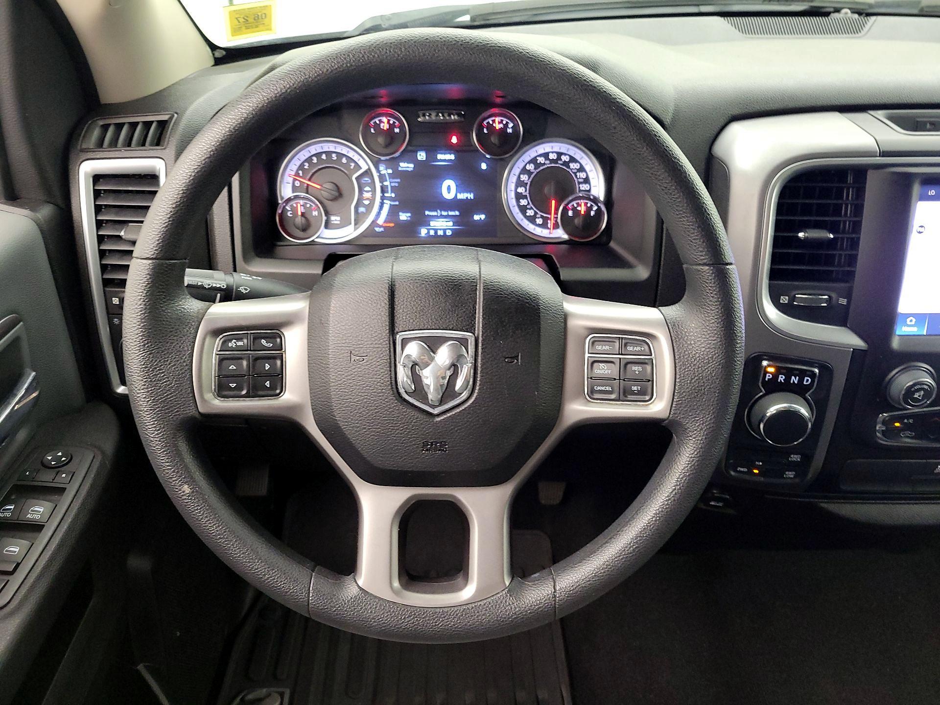 Thumbnail: 2022 RAM 1500 Classic - 10