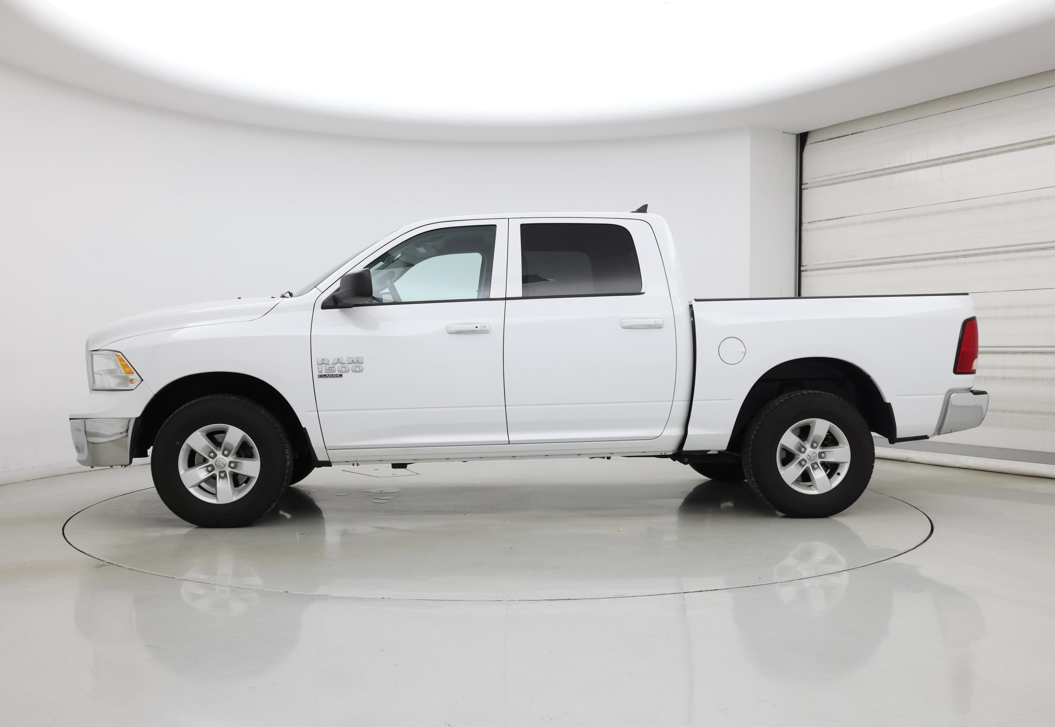 Thumbnail: 2022 RAM 1500 Classic - 3