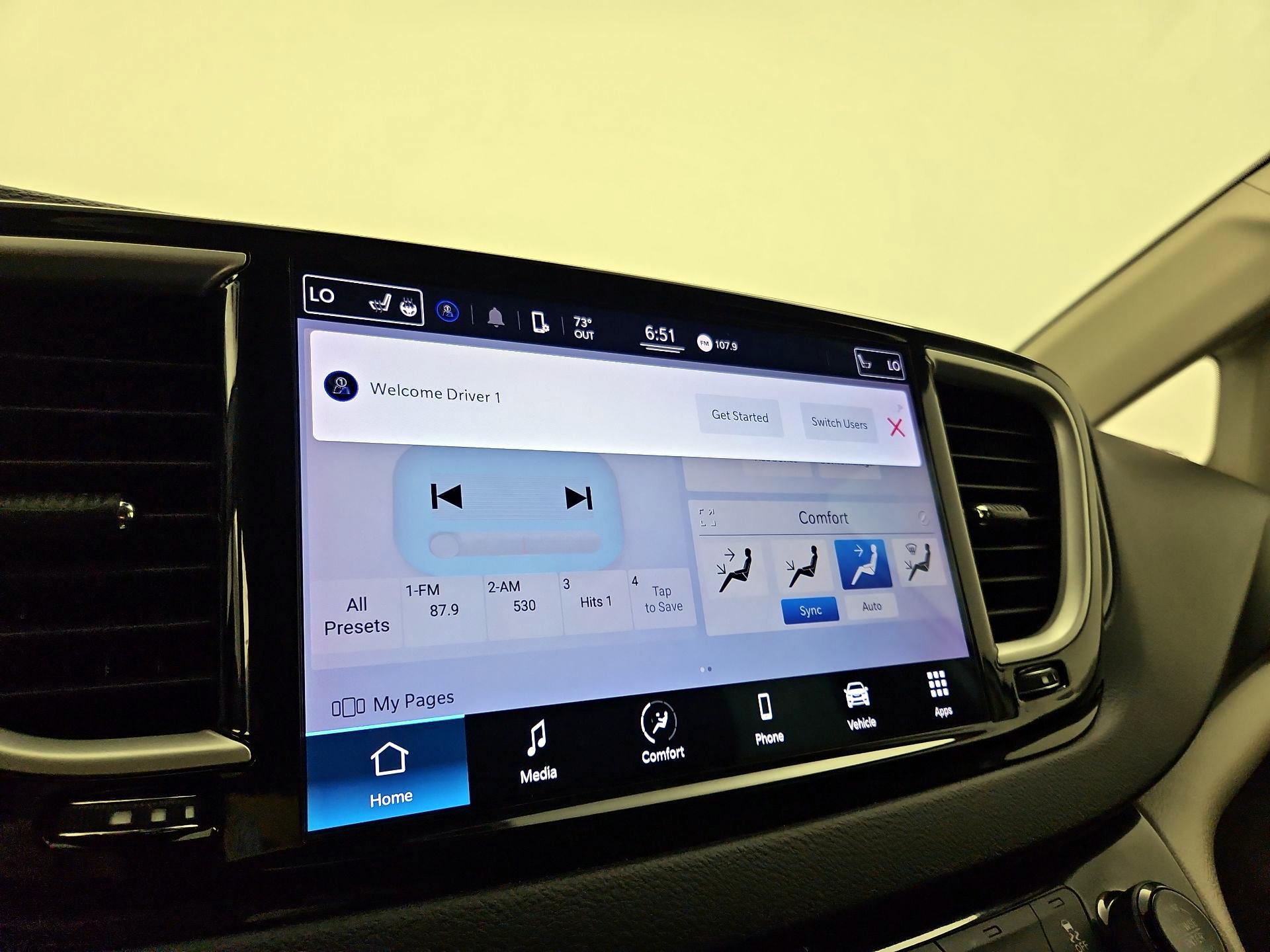 Thumbnail: 2022 Chrysler Pacifica - 15