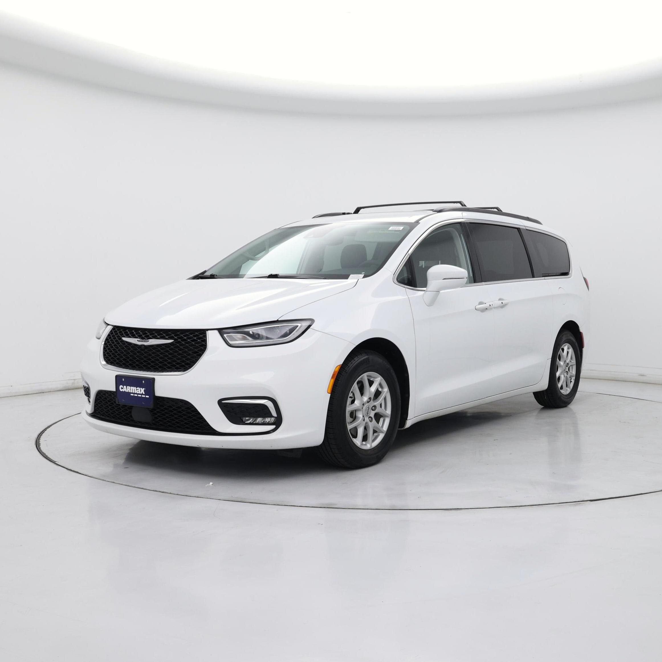 Thumbnail: 2022 Chrysler Pacifica - 4