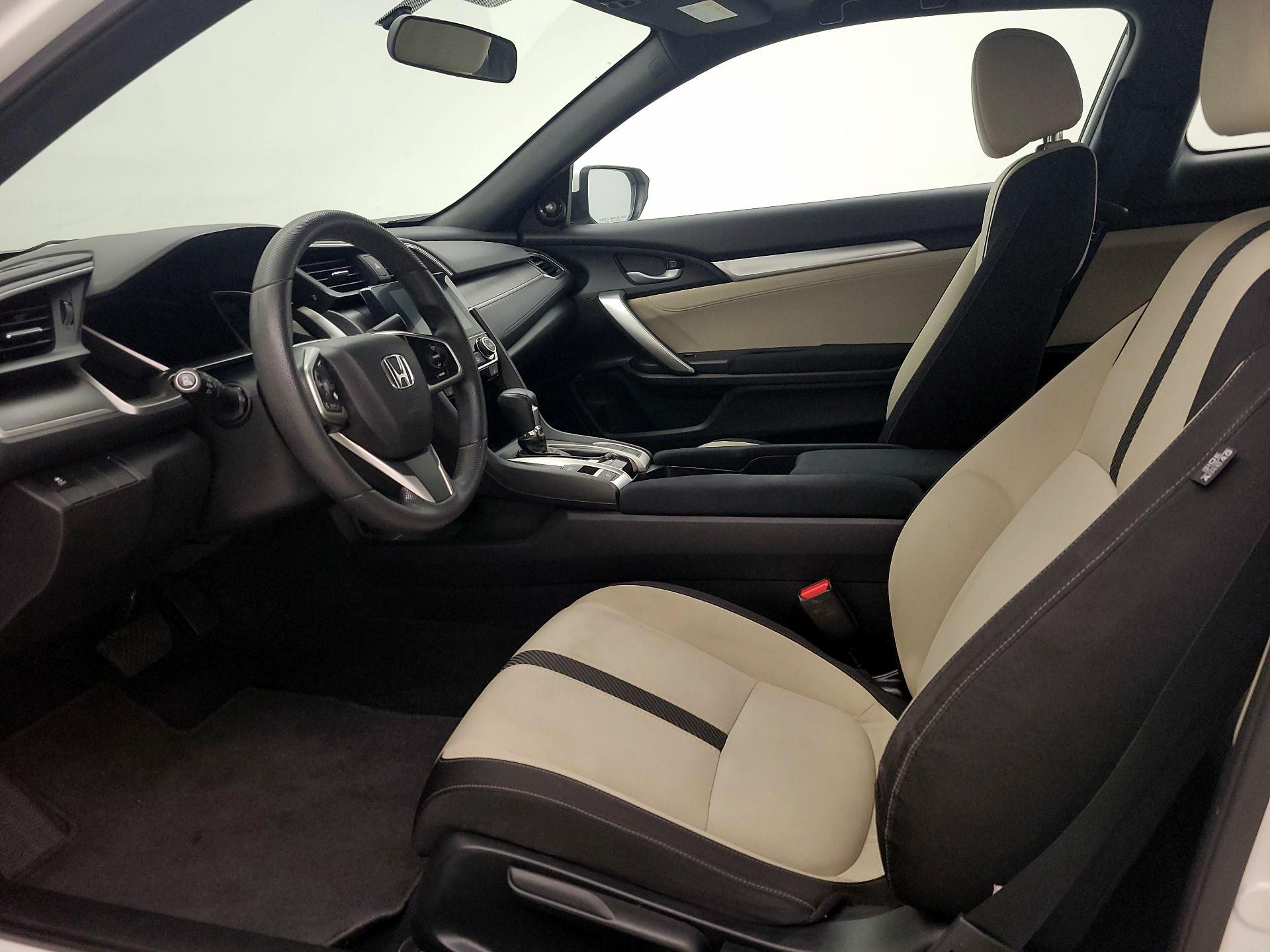 Thumbnail: 2016 Honda Civic - 11