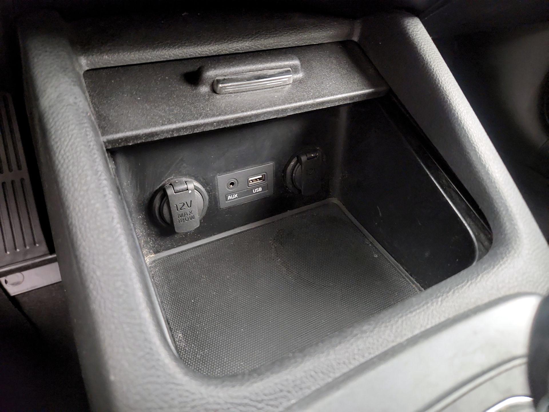 Thumbnail: 2016 Kia Forte - 18