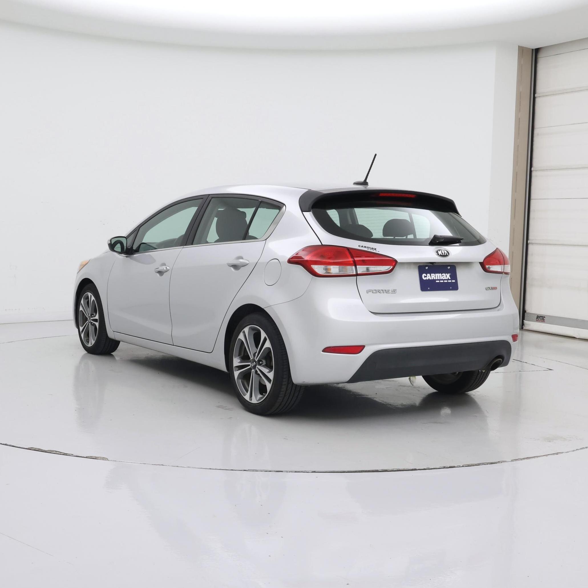 Thumbnail: 2016 Kia Forte - 2