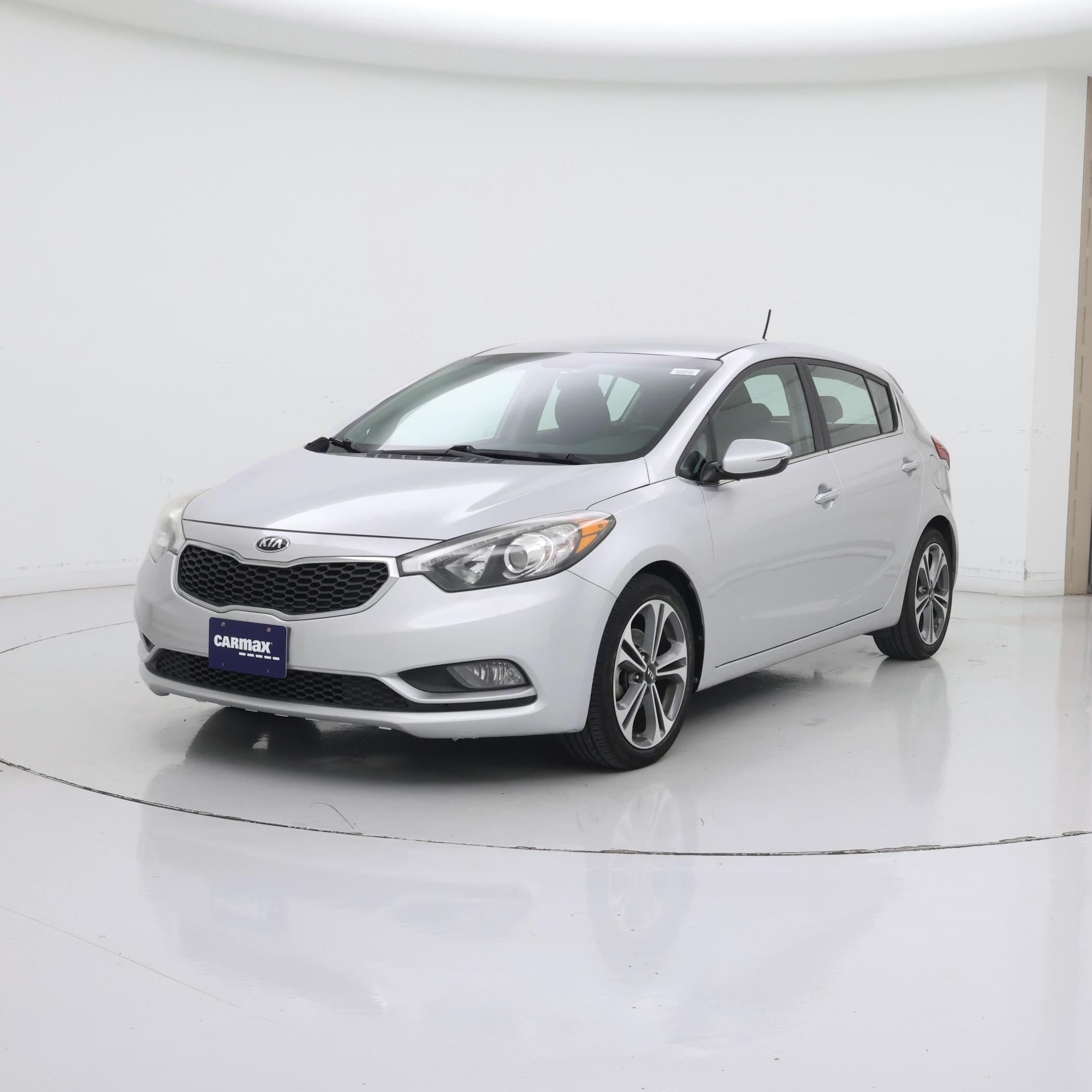 Thumbnail: 2016 Kia Forte - 4