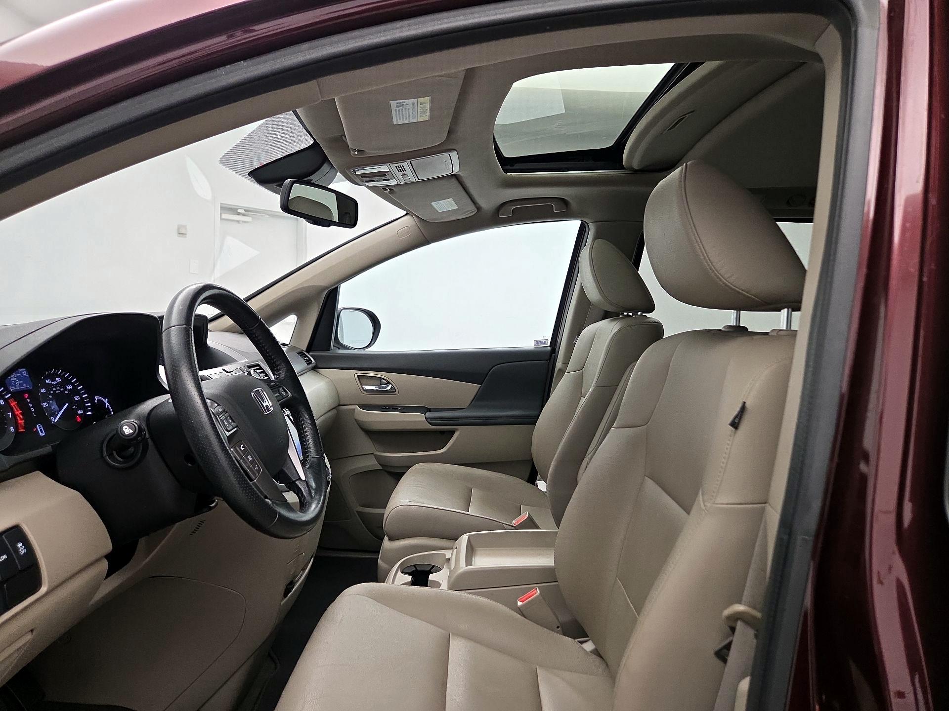 Thumbnail: 2015 Honda Odyssey - 19
