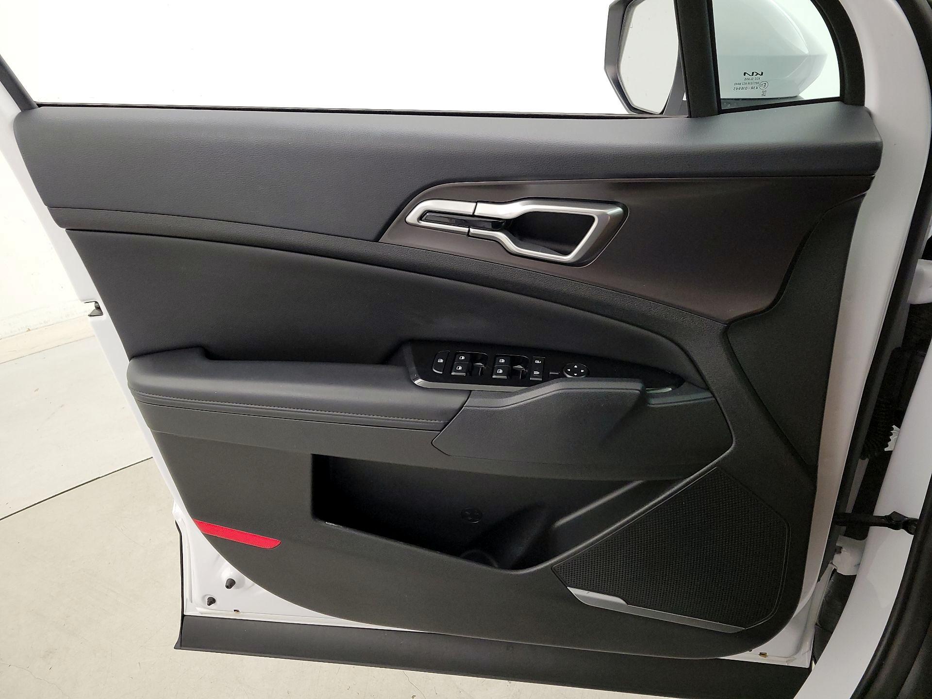 Thumbnail: 2024 Kia Sportage - 12