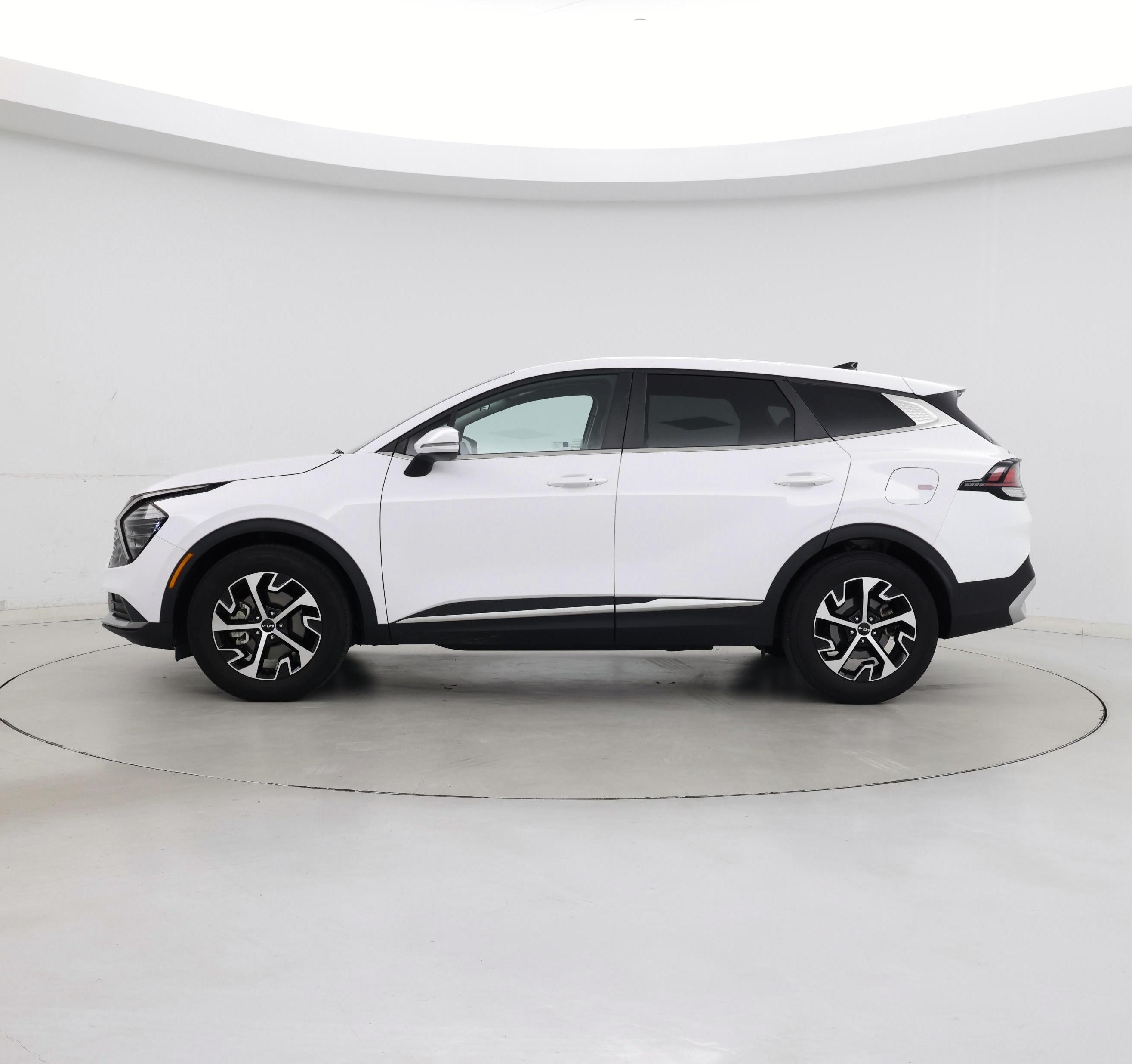 Thumbnail: 2024 Kia Sportage - 3