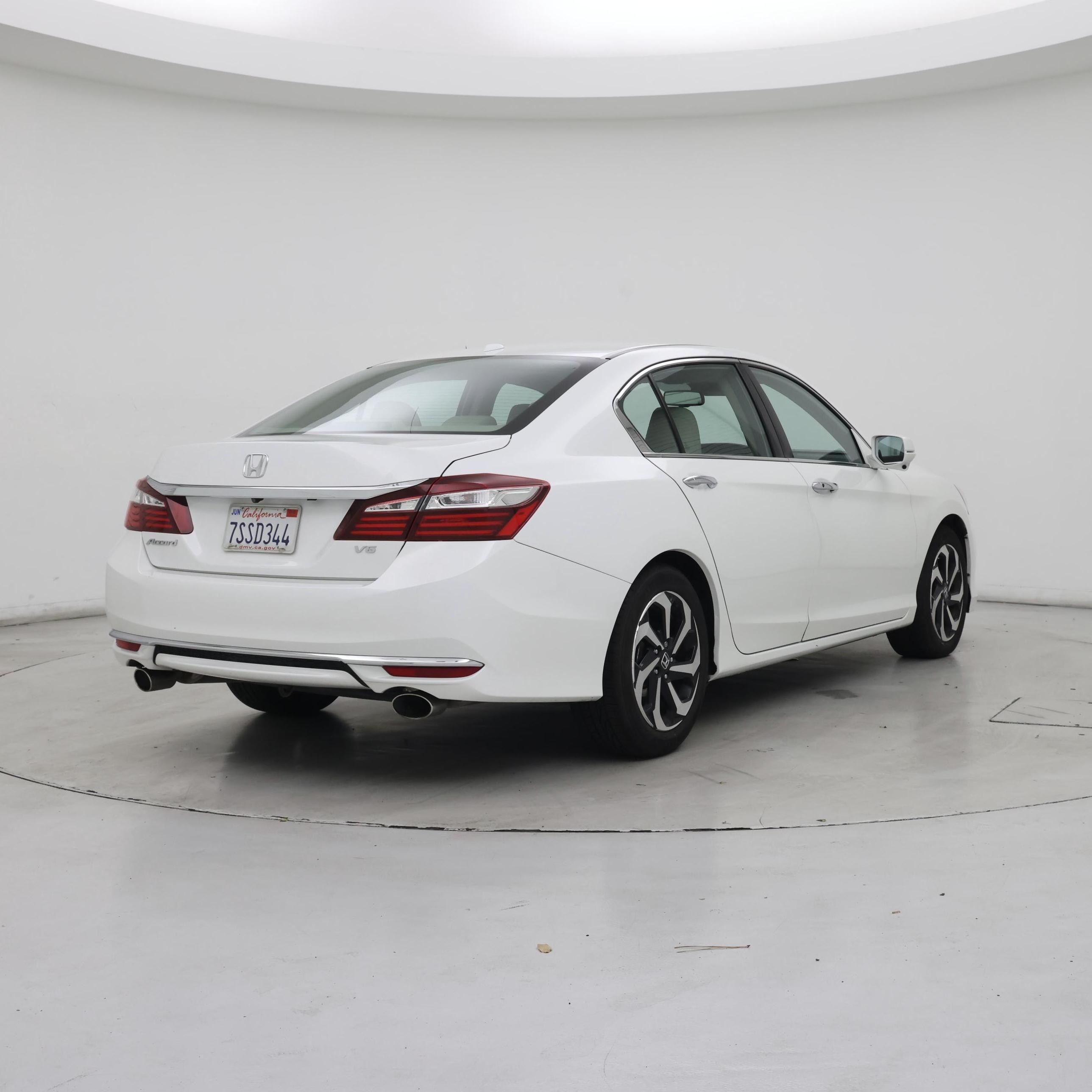 Thumbnail: 2016 Honda Accord - 8