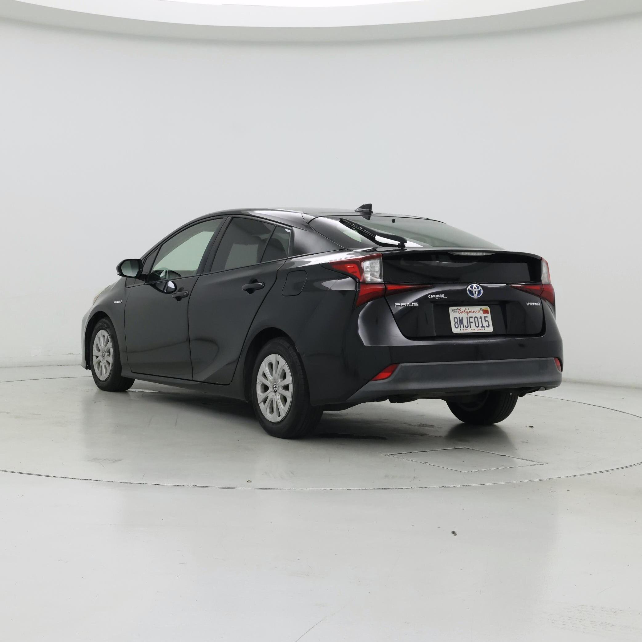 Thumbnail: 2019 Toyota Prius - 2