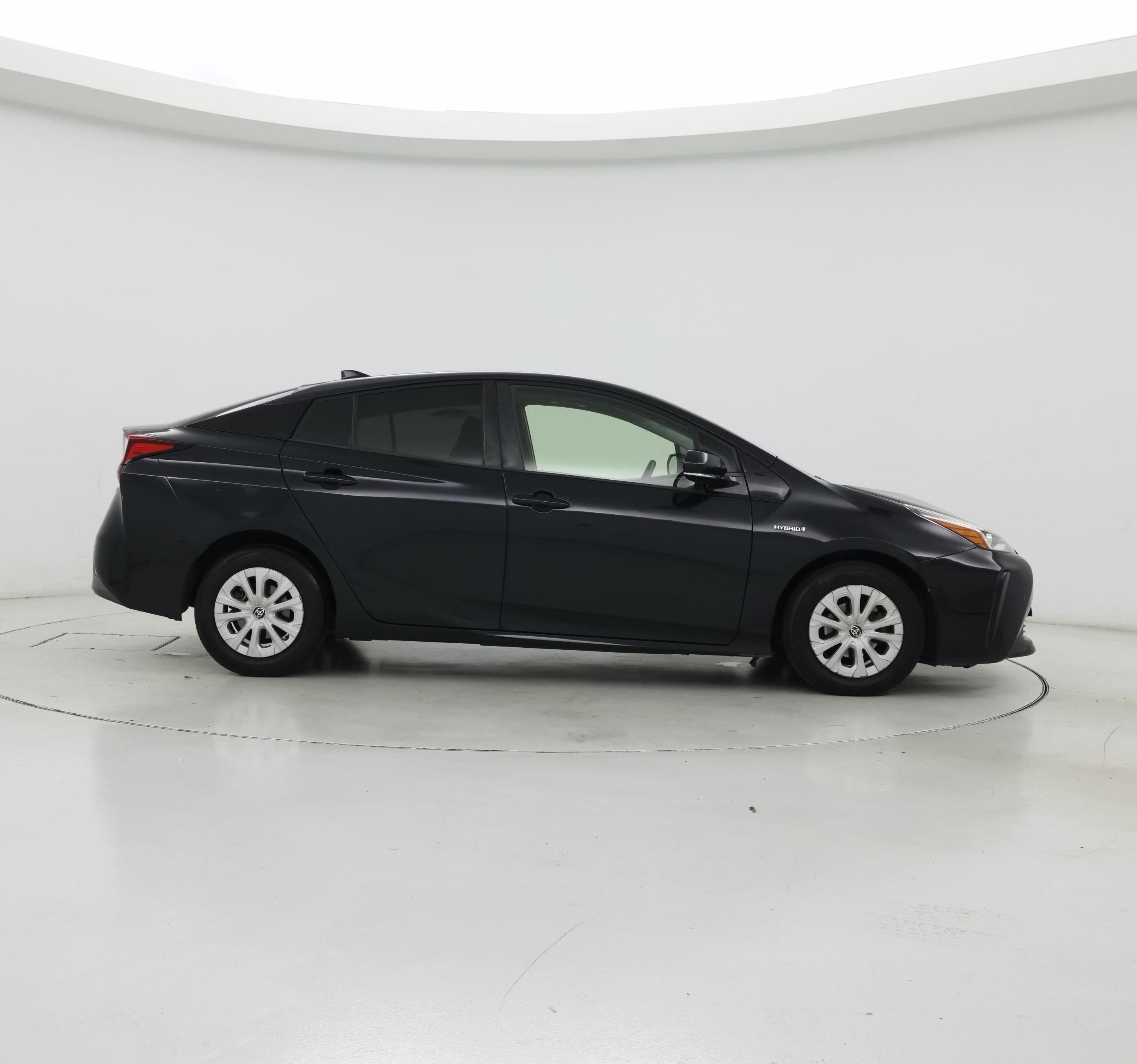 Thumbnail: 2019 Toyota Prius - 7